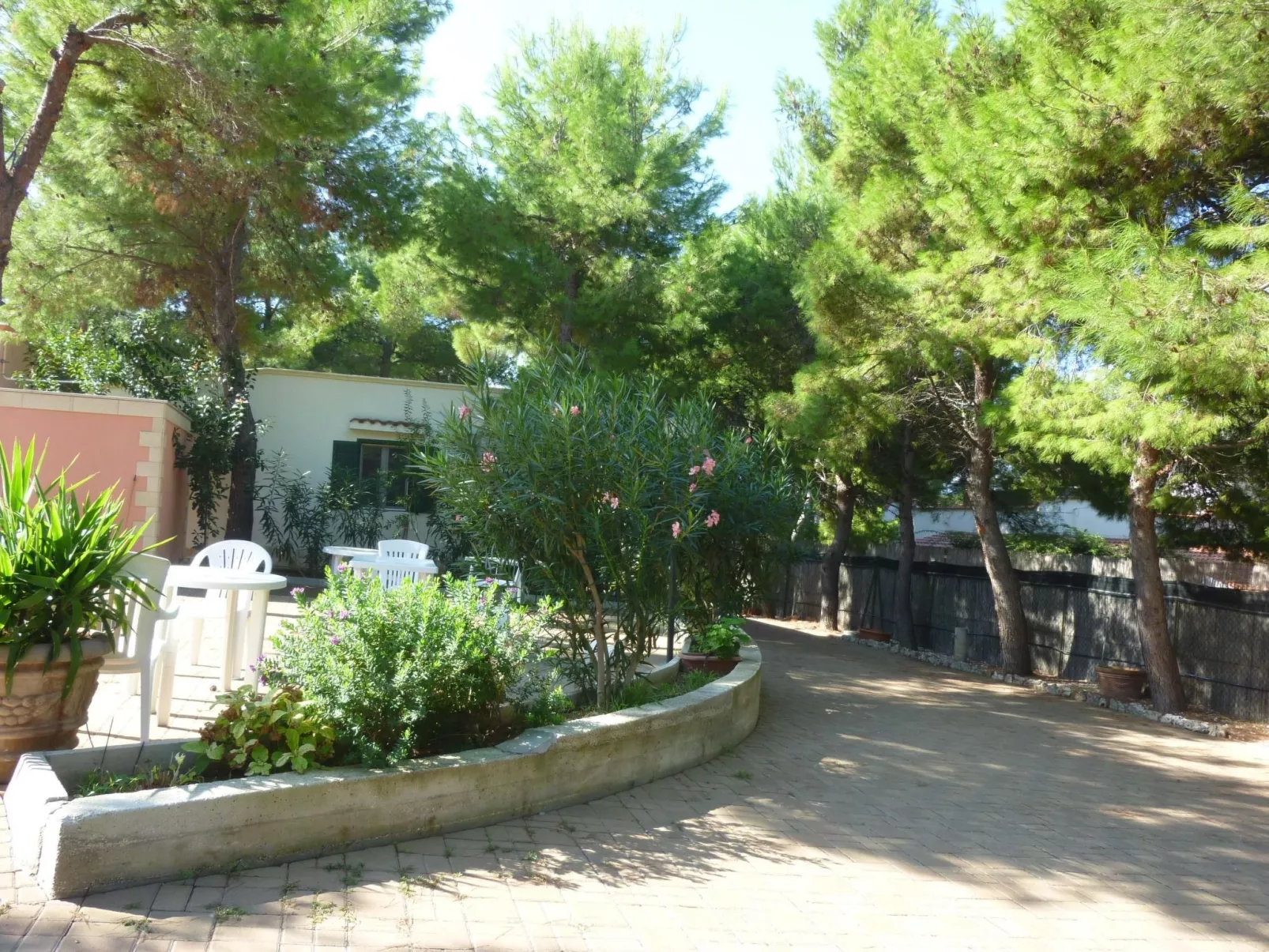 Mit Wallbox-Draußen