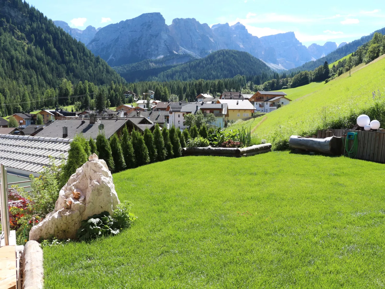 'Ciasa Linda-Draußen