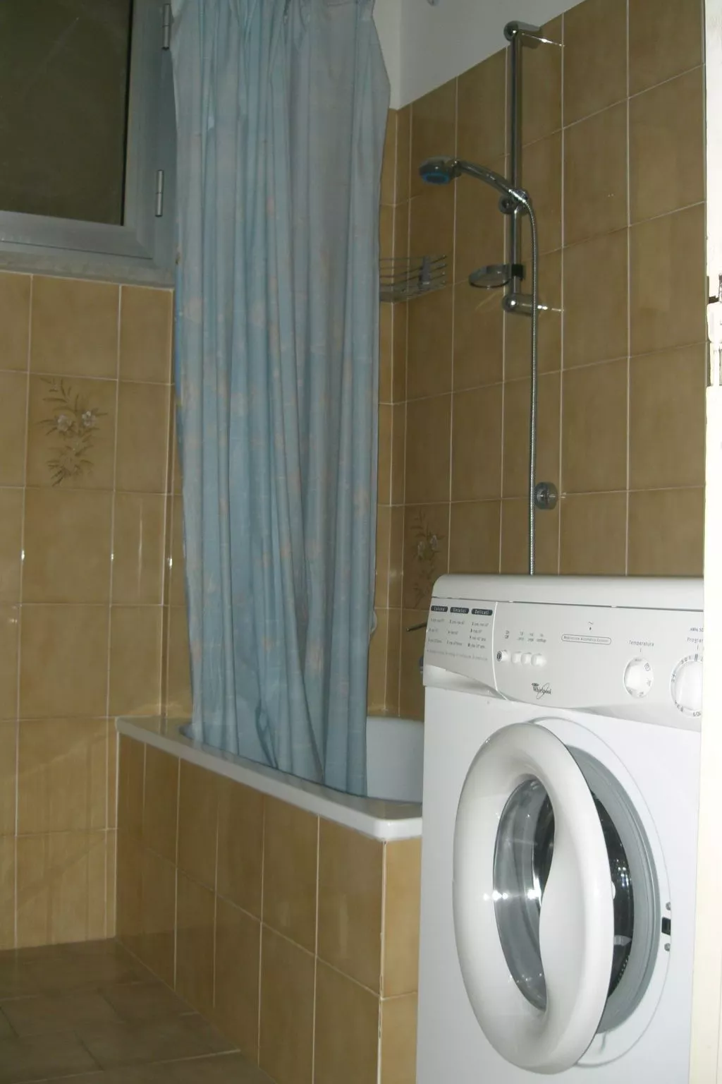 Finalmarina Zwei-Zimmer-Wohnung 300m Strand-Drinnen