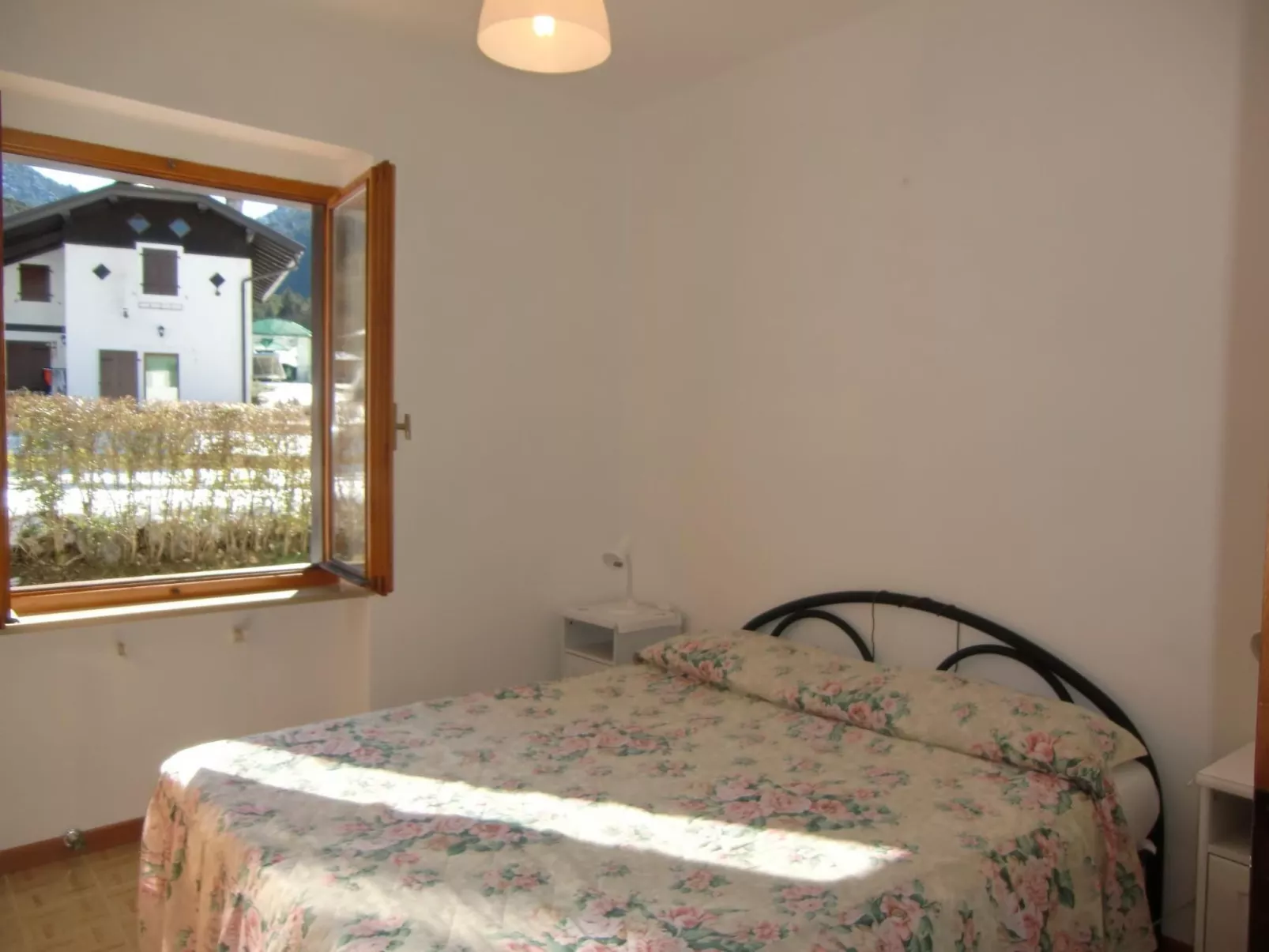 Sehr geräumige Wohnung inmitten der Natur-Dedans