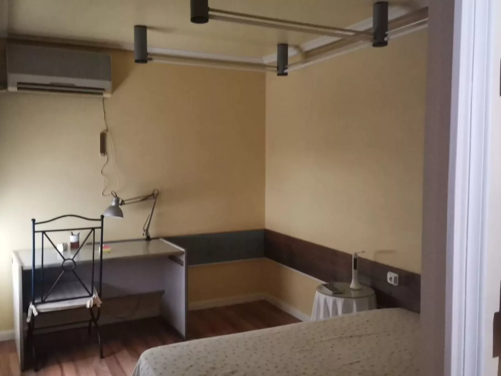 Penthouse mit drei Schlafzimmern in der Nähe von natürlichen Schwimmbädern-Inside