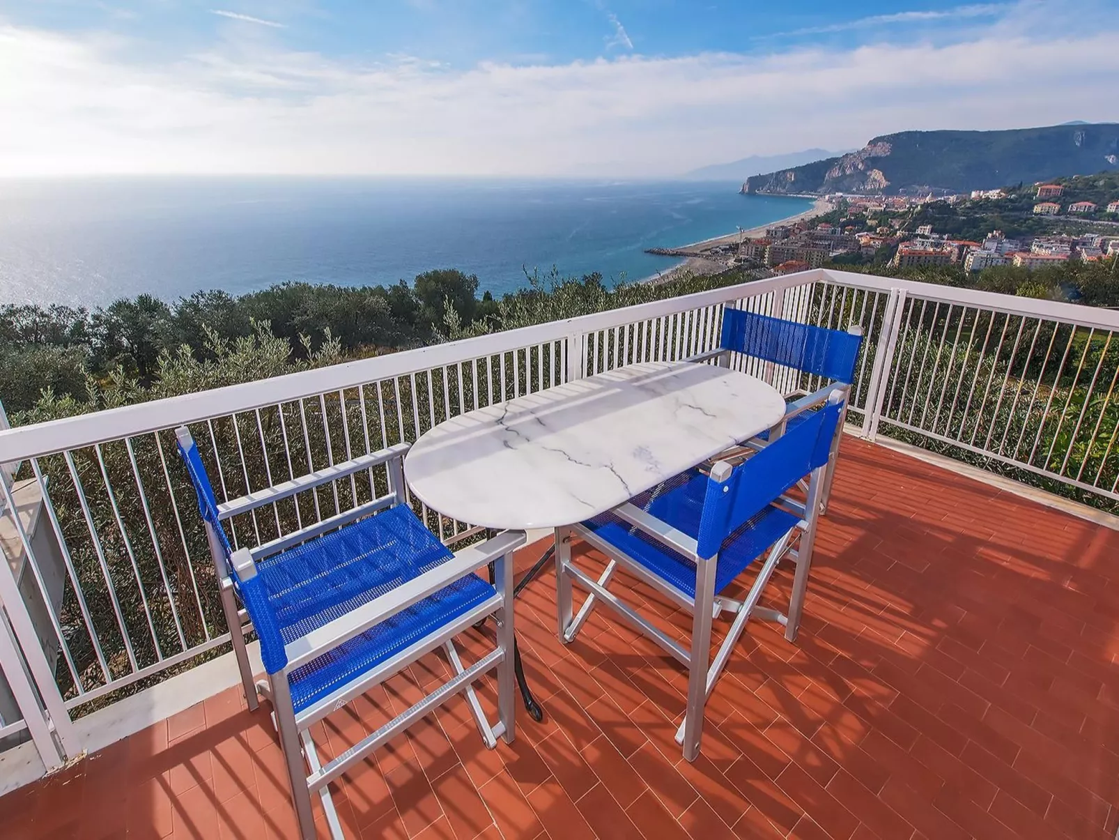 Wohnung mit Parkplatz und Panoramablick-Outside