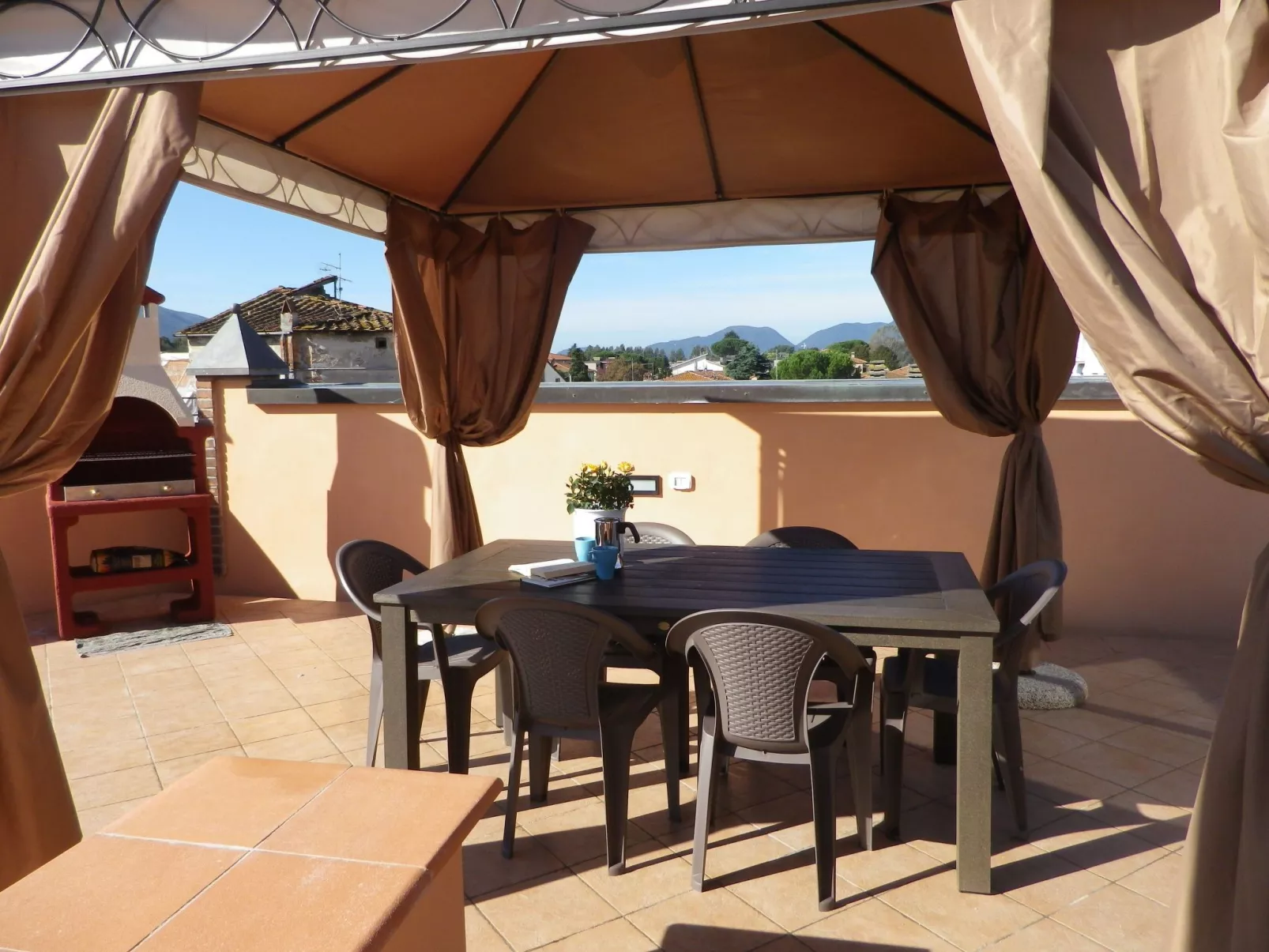 Wohnung 'La Terrazza' mit Terrasse-Draußen