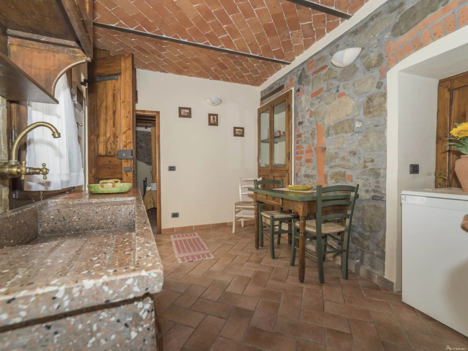 In ruhiger Lage-Drinnen