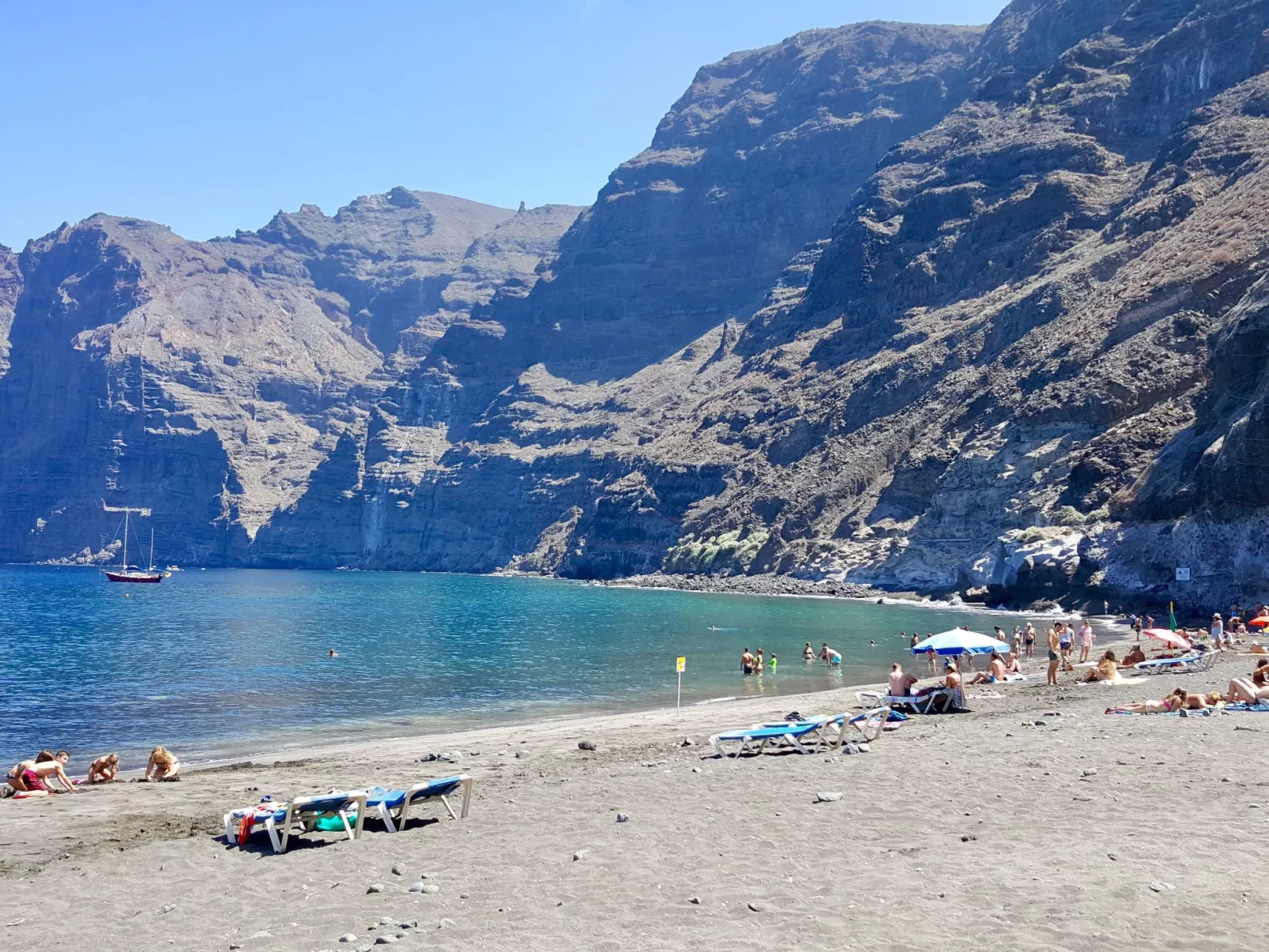 Wohnung mit Aussicht auf Meer und Klippen-Outside