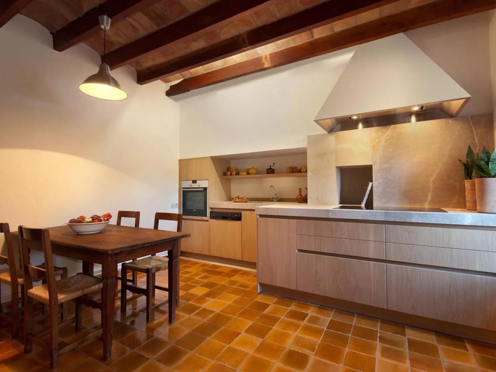 Guillo. 300 Jahre Geschichte an einem zeitlosen Ort-Image-tags.info