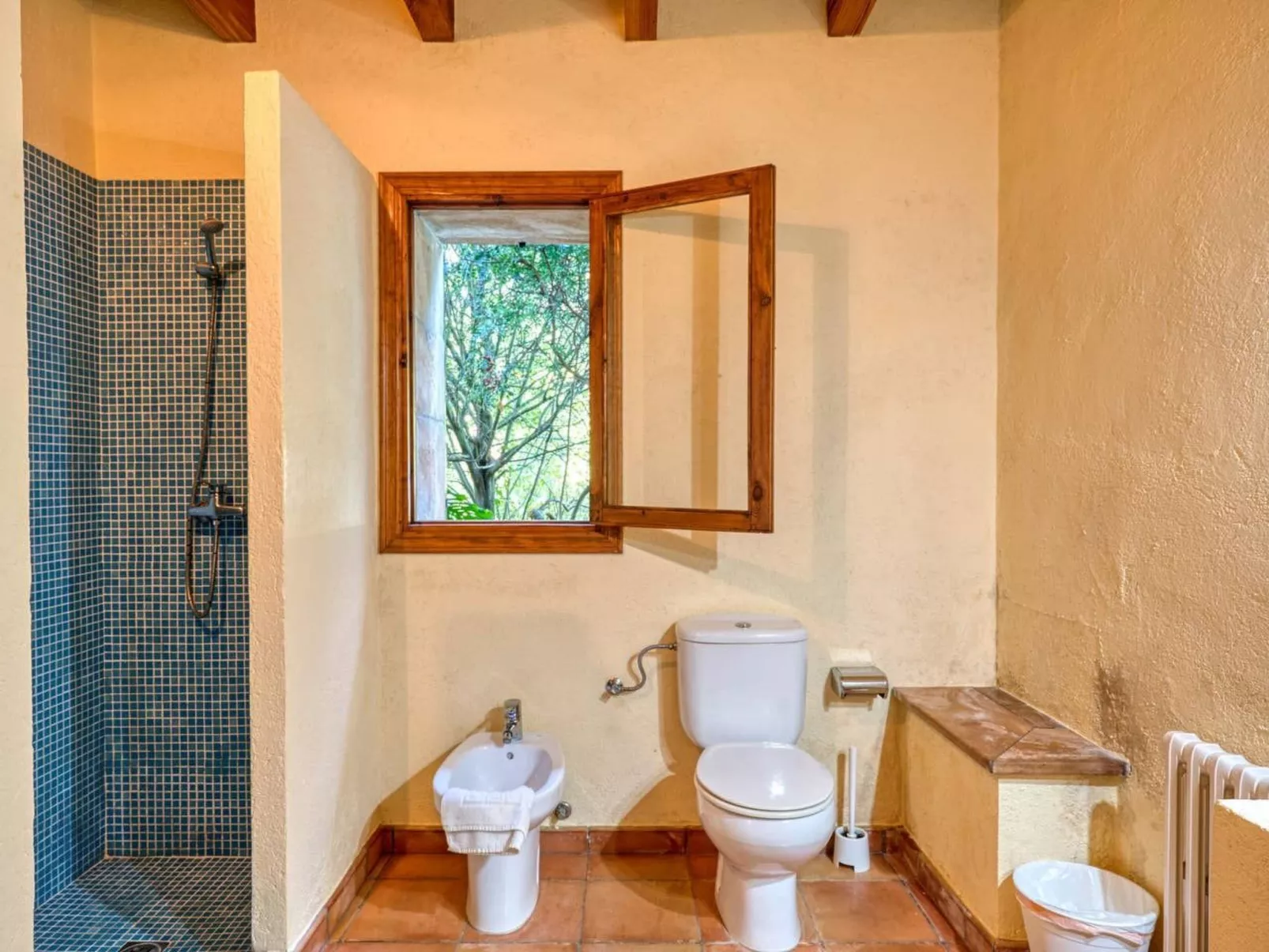 Finca mit Garten, Grill und Terrasse-Inside