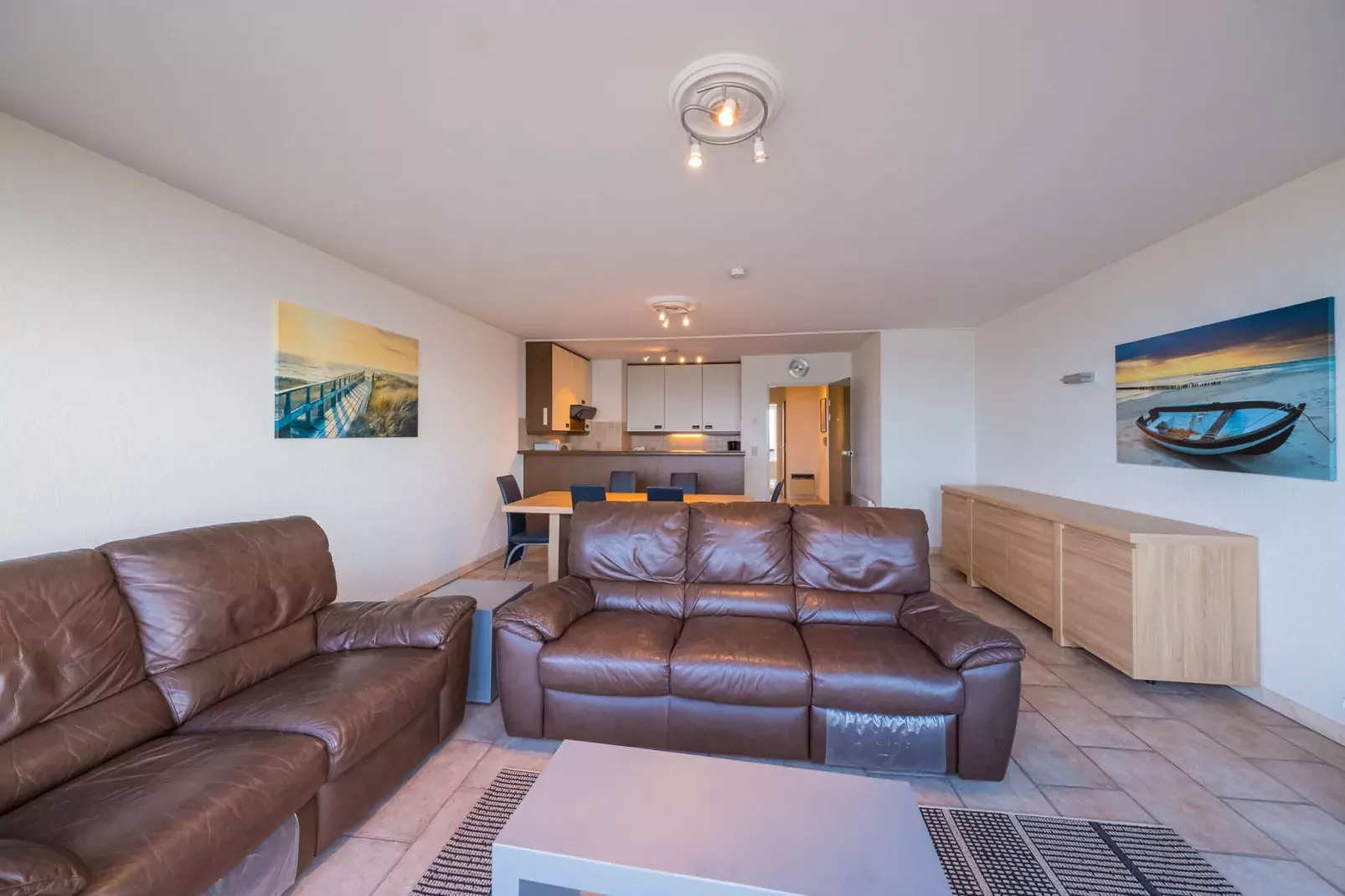 Oasis II 0802-Living room