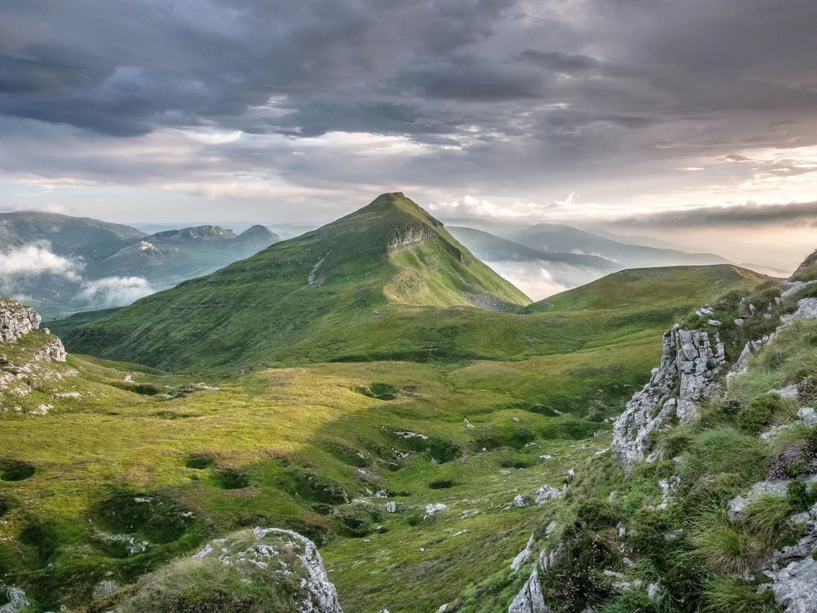 Fachwerkhaus mit Garten-Image-tags.info