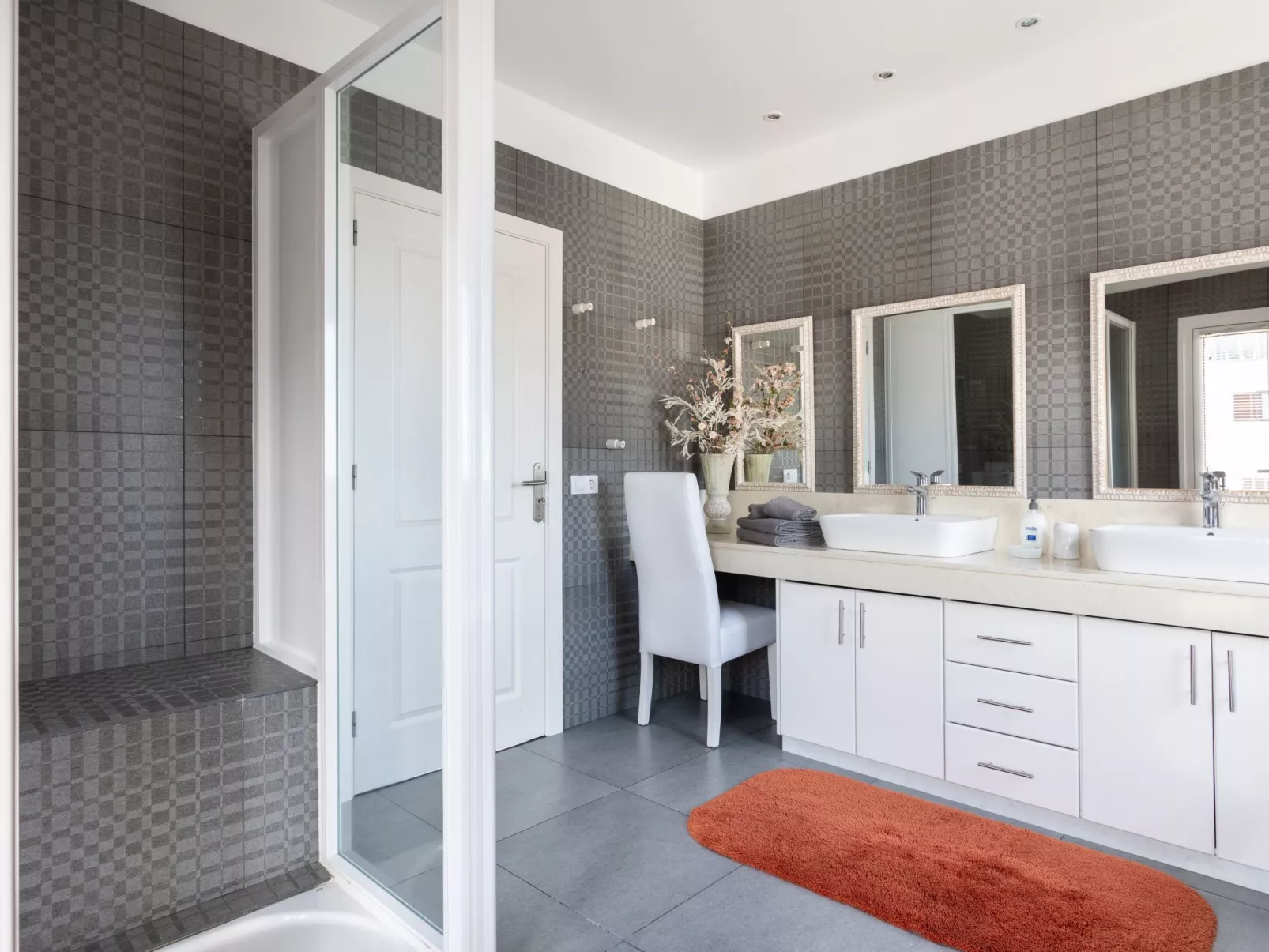 Dorina-Image-tags.info