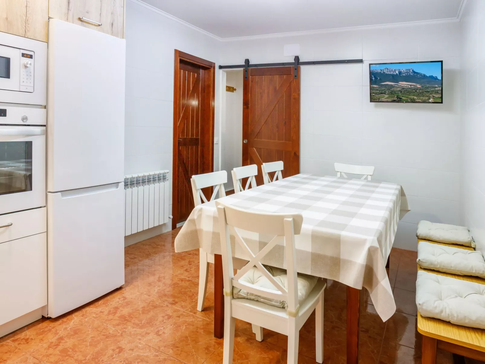  Zaldivar etxea-Inside