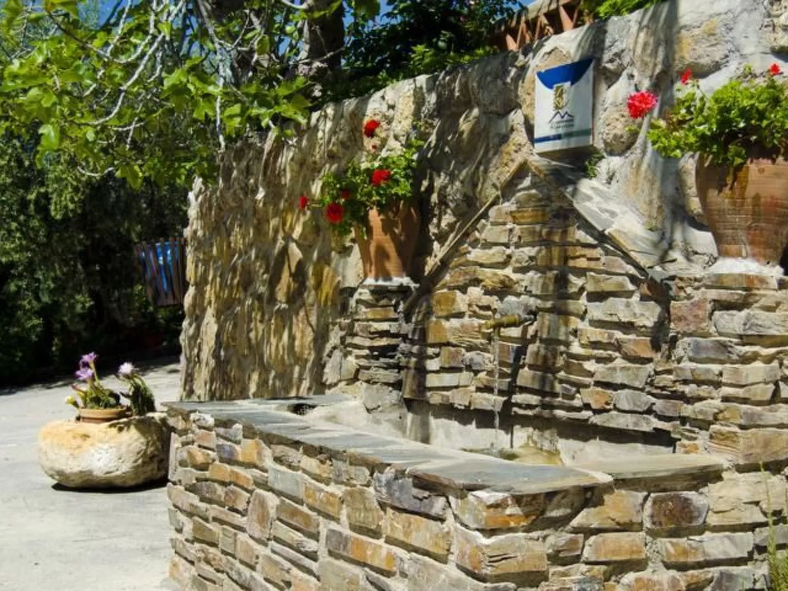 Gemütliches Haus in Anlage mit Schwimmbad in Válor-Image-tags.info