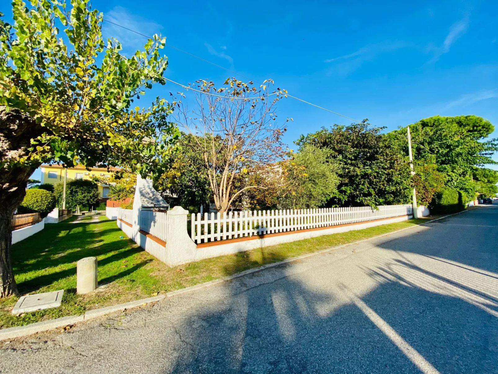 Repräsentative Villa, Klima, 300 Meter vom Meer entfernt-Drinnen