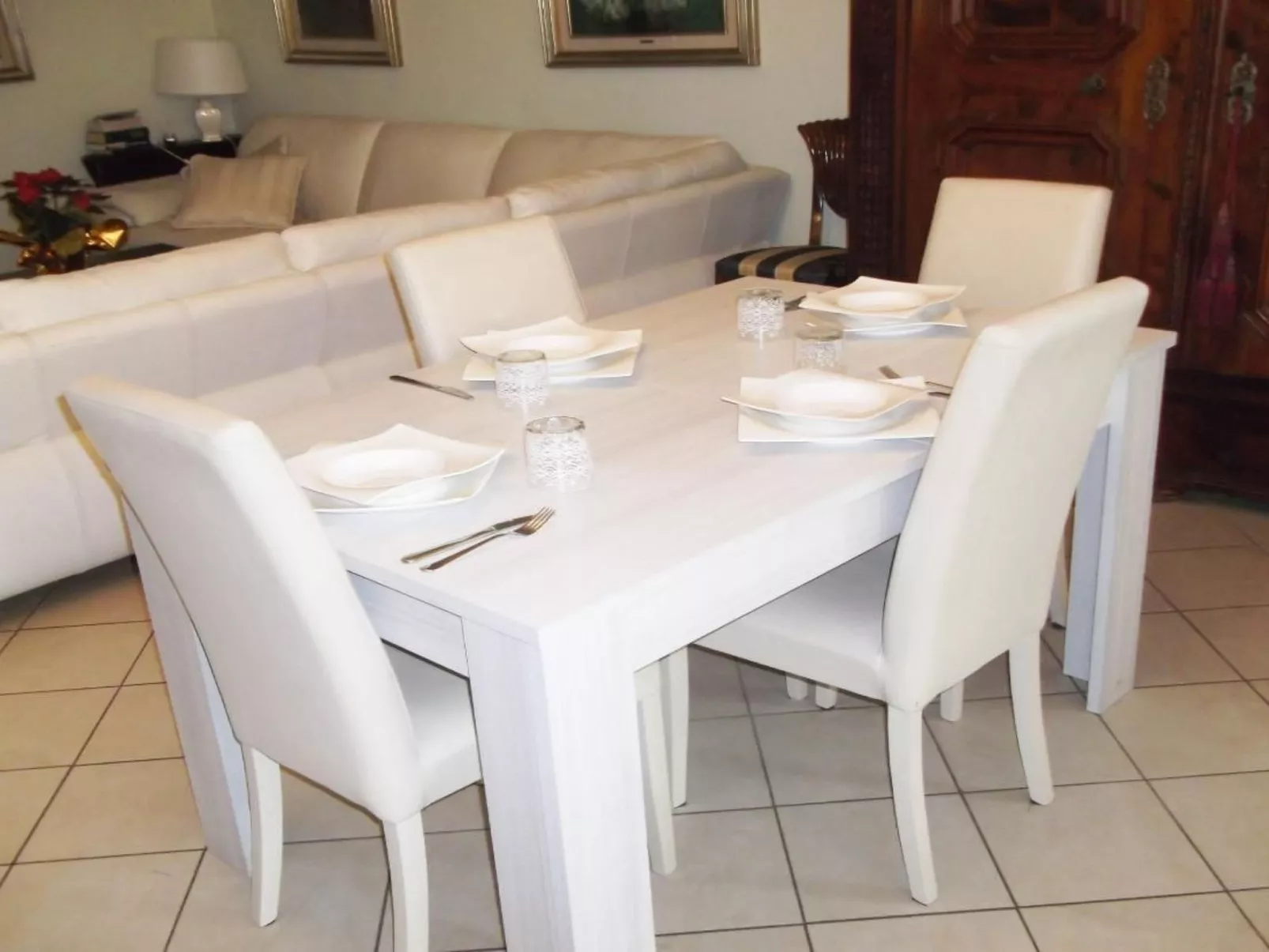 Villa Paradiso, 200 m² Ferienhaus-Dedans