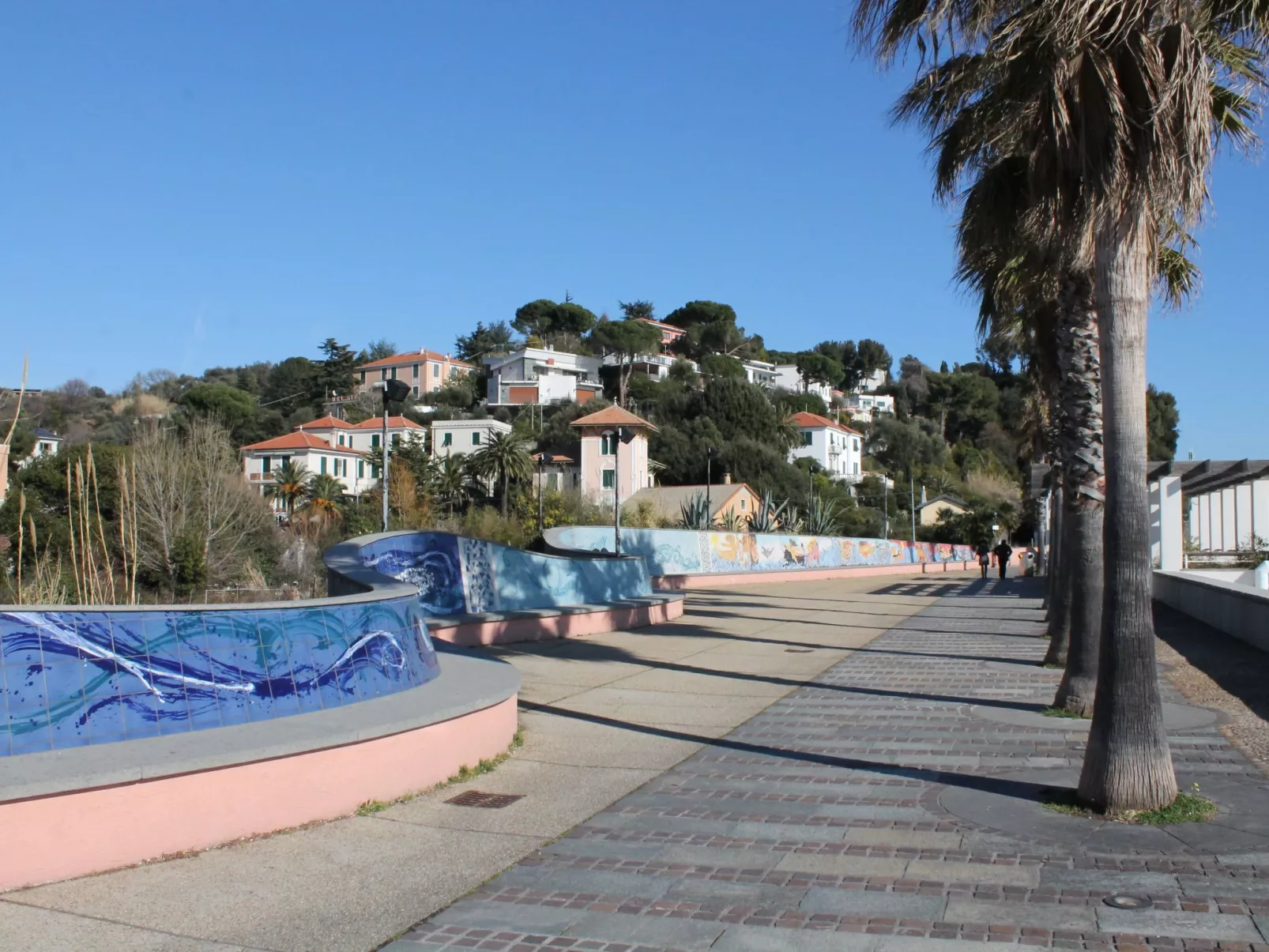 Schöne Wohnung in Albisola Superiore