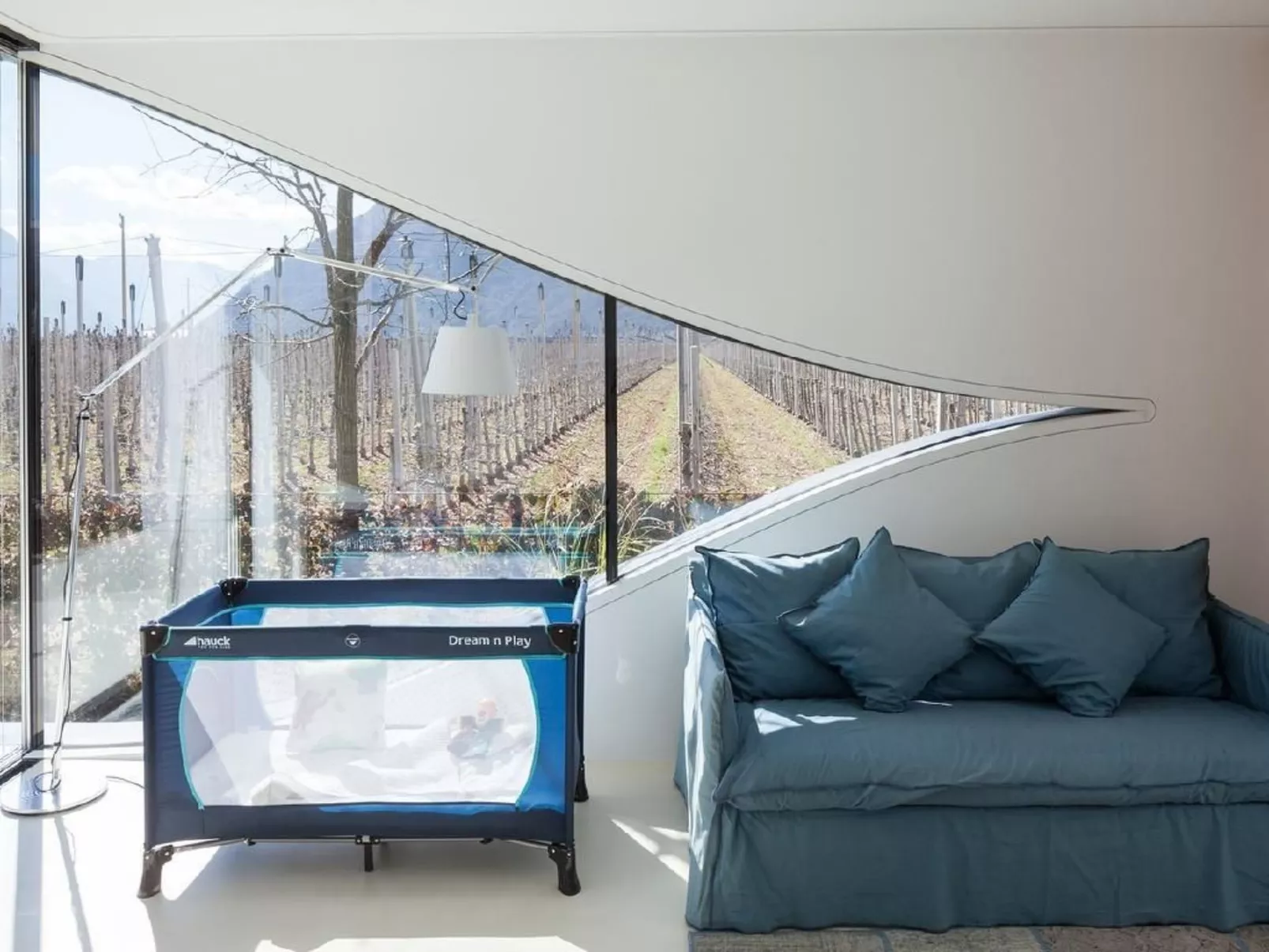 Mirror House Nord-Inside