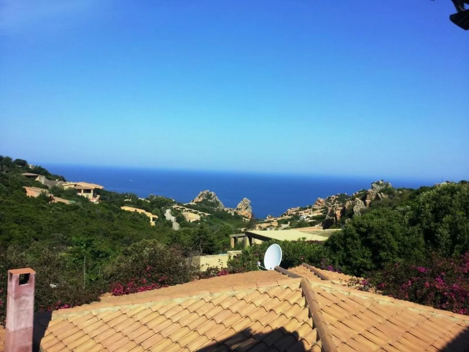 Dreizimmerwohnung mit Panoramablick in Costa Paradiso-Image-tags.info