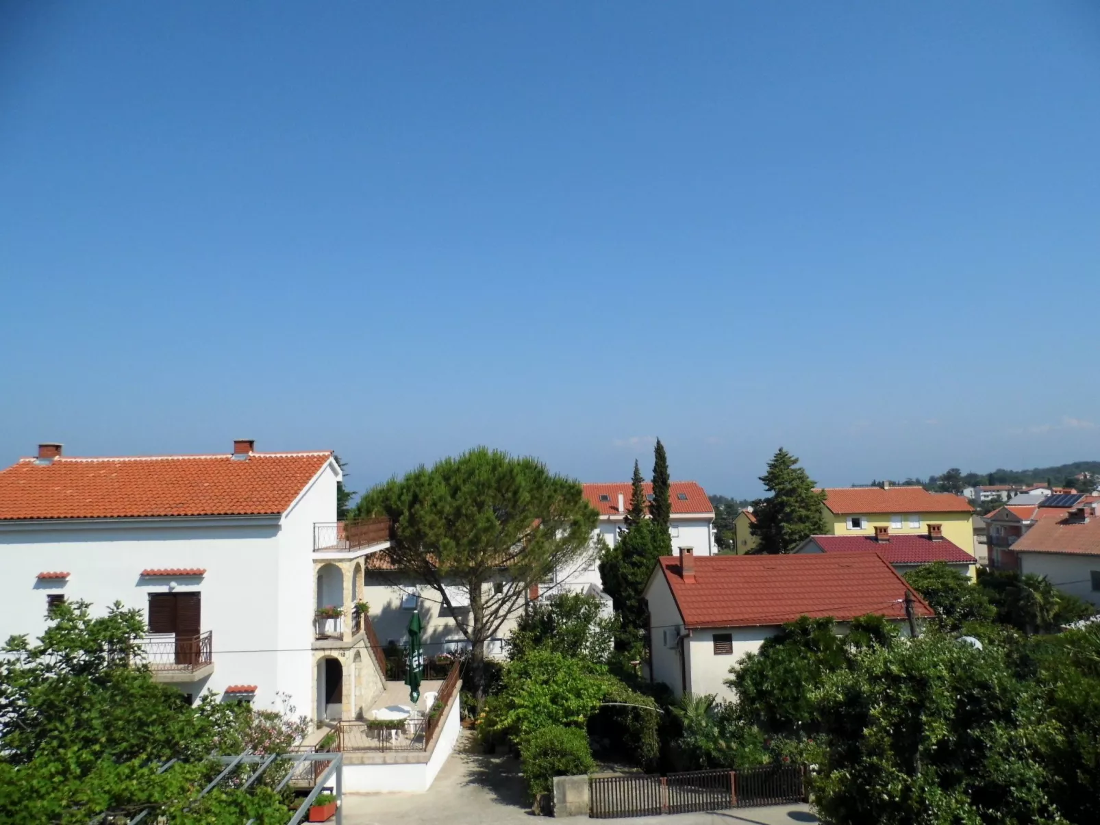 Stanojevic 2-Outside