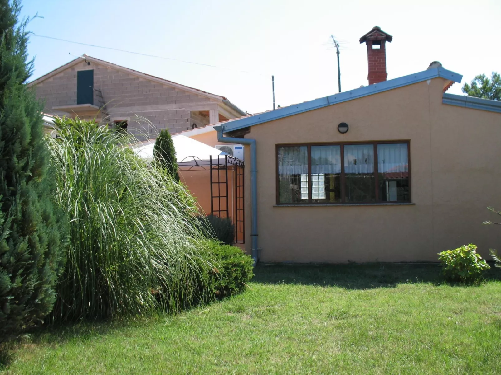 "Arijana1" mit privater Terrasse-Draußen