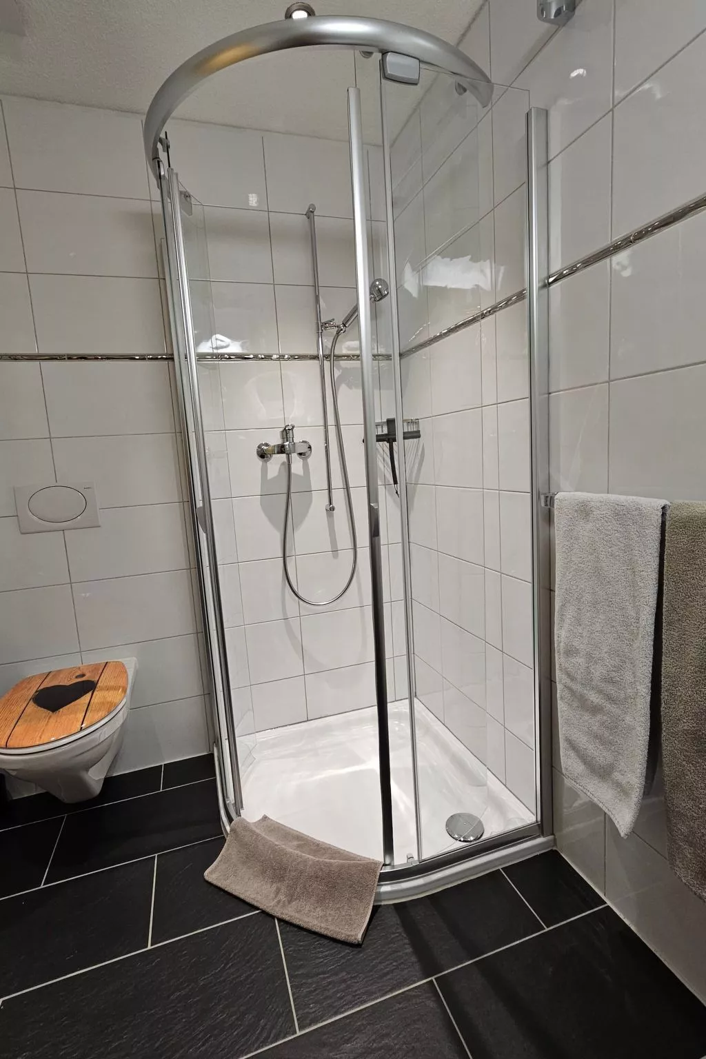 Boimenzüün 2 Bett Wohnung-Drinnen