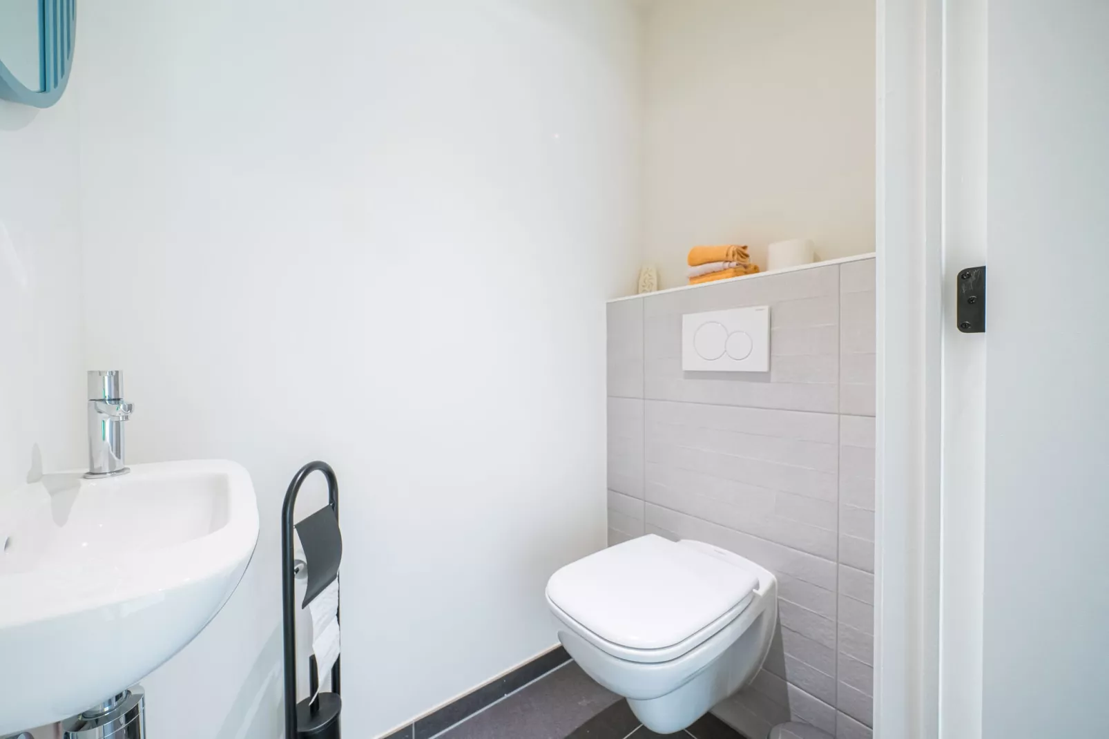 Amantha 0102-Bathroom