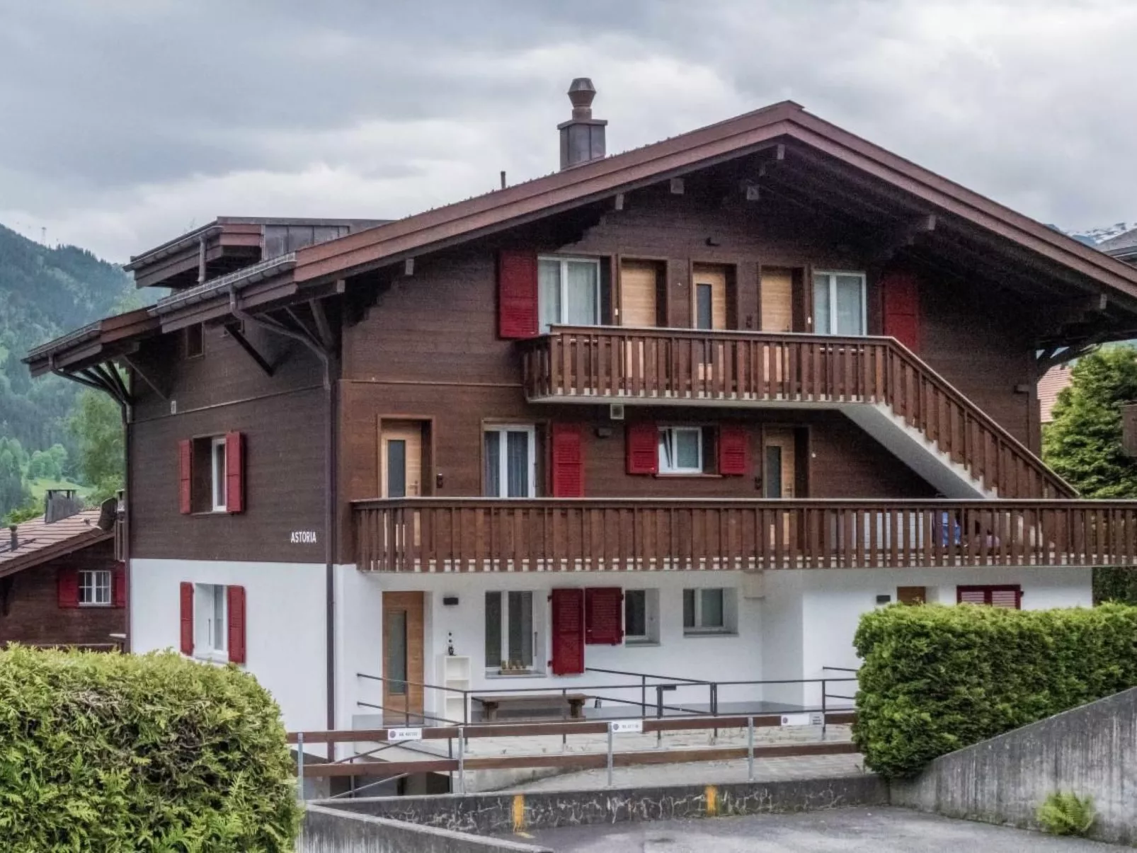 Studio Astoria-Outside