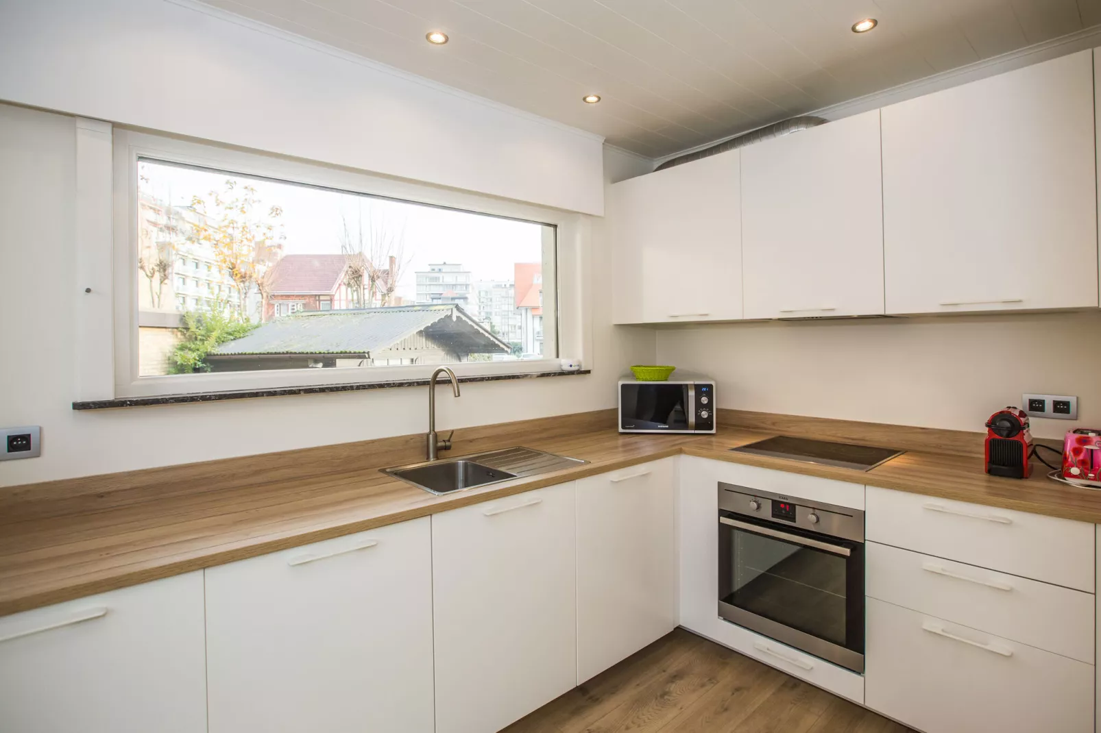 Villa Tamarisk-Kitchen