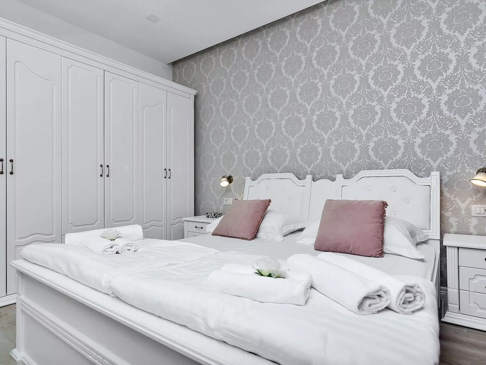 In Makarska mit Schöner Terrasse-Inside