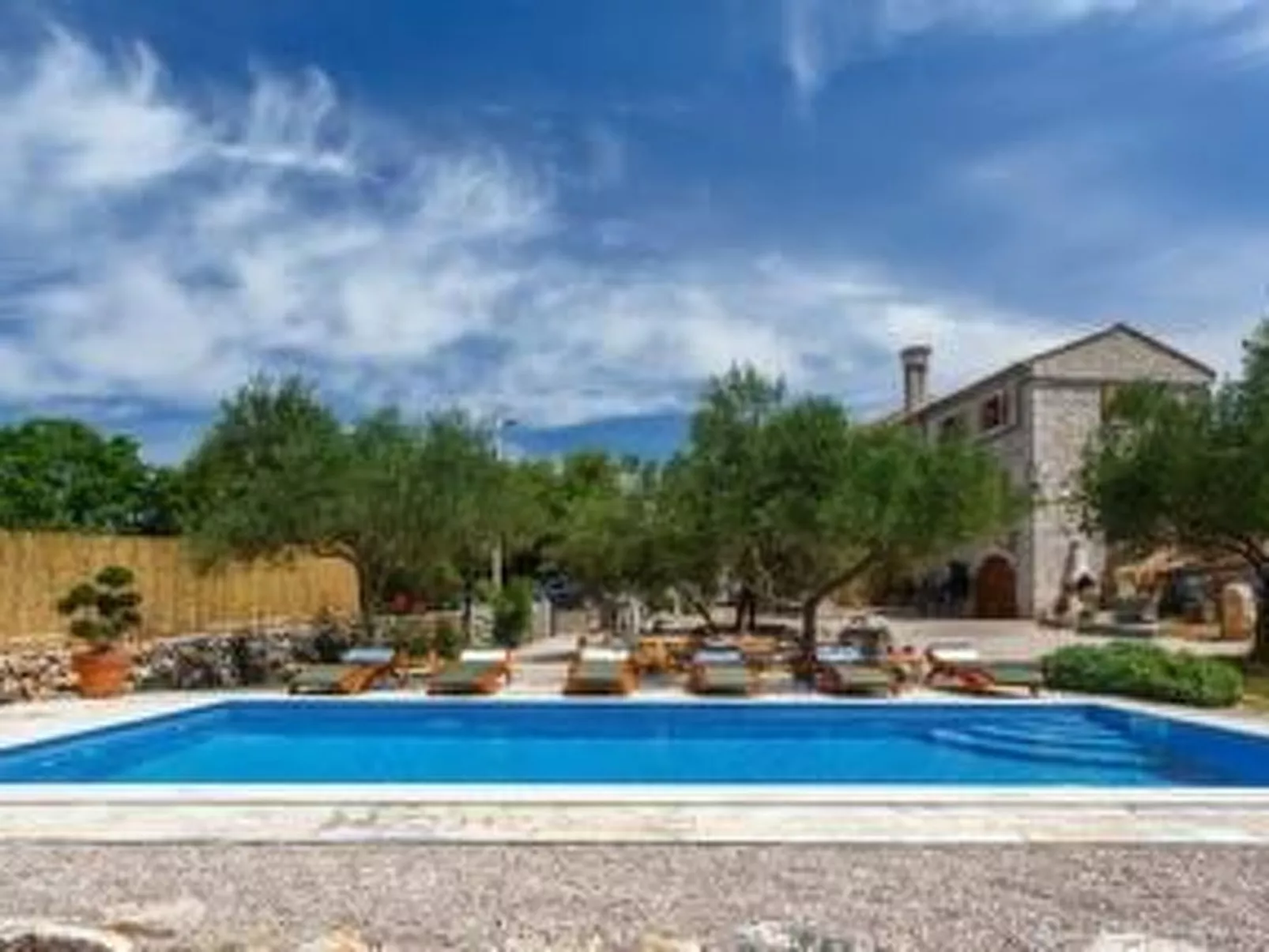 "VillaTonka auf der Insel Krk, Malinska"-Dehors