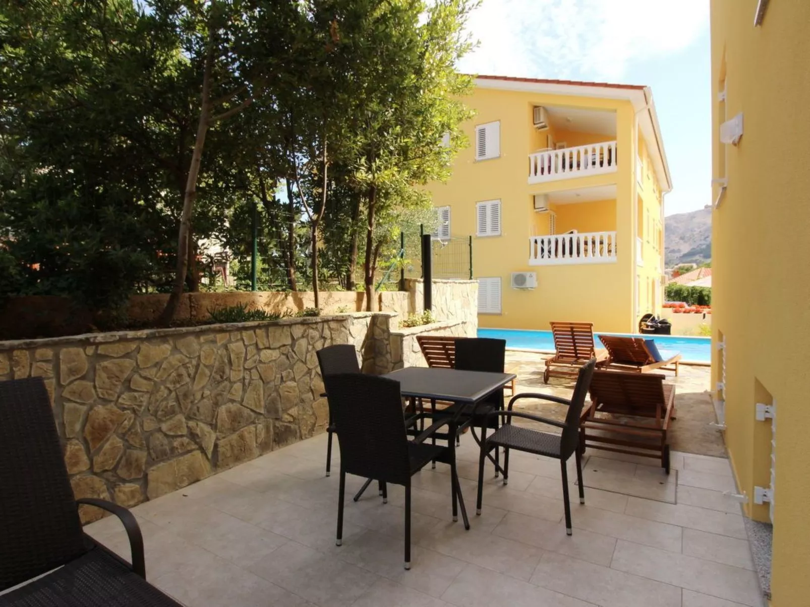 Nettes Appartement in Baška mit Gemeinsamer Terrasse-Image-tags.info