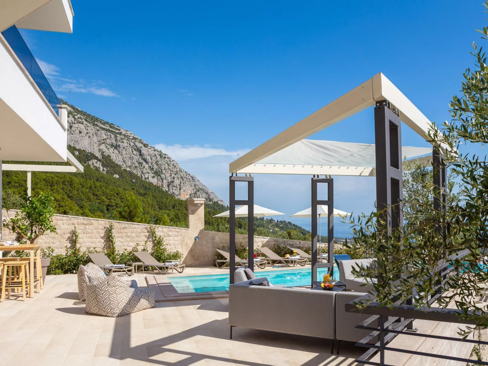 Villa Vista Al Mar in Makarska-Outside