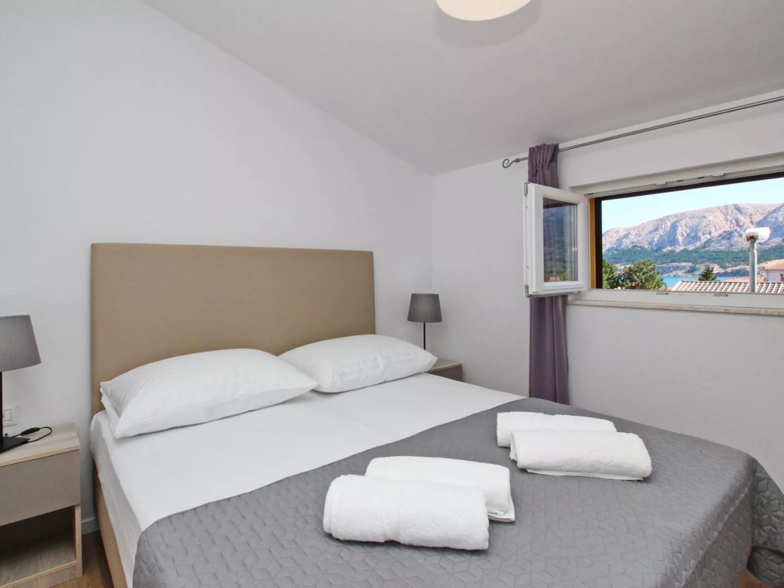 Charmantes Appartement in Baška mit Eigenem Balkon-Dedans