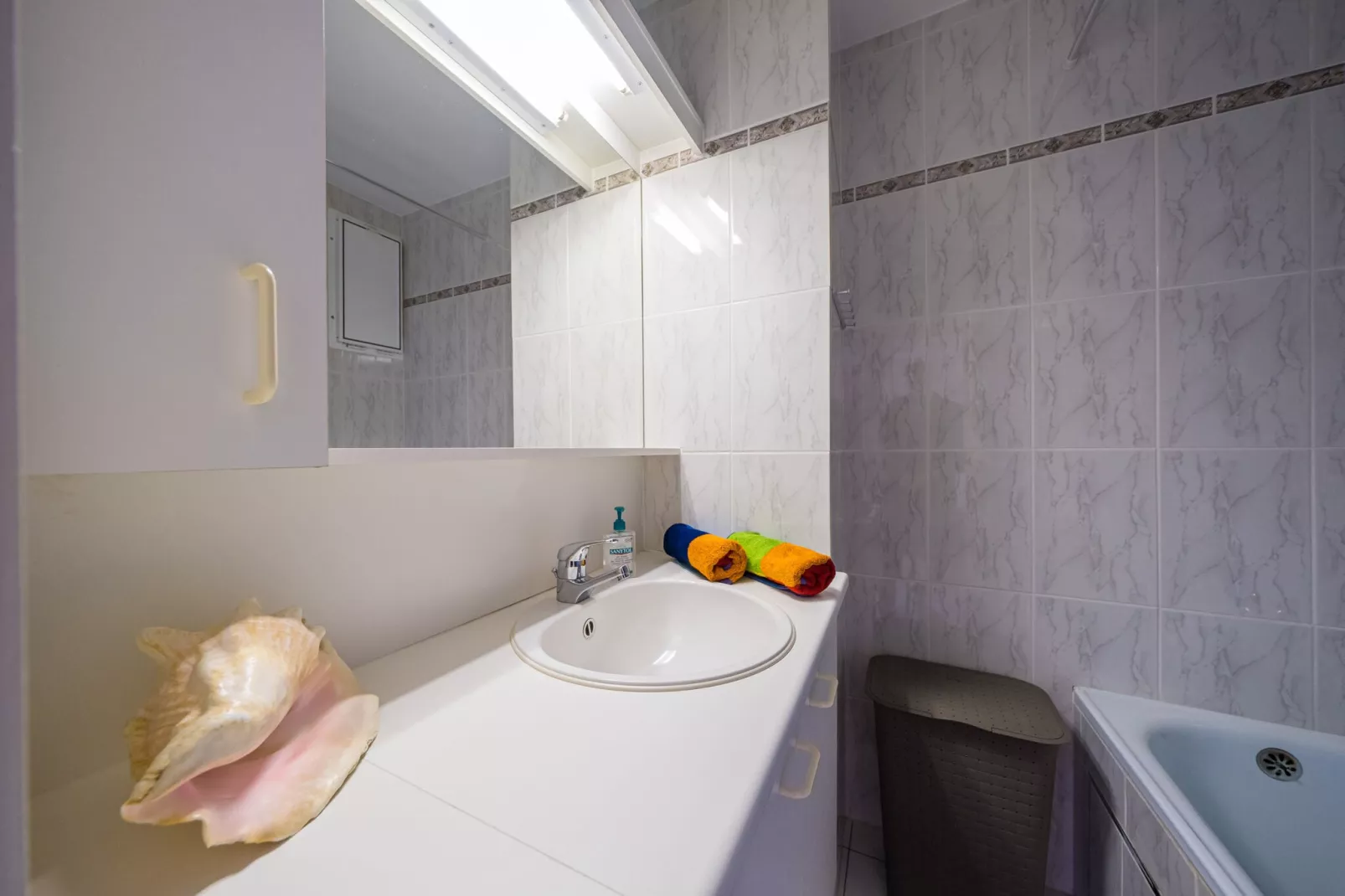 Costa Del Sol 18 0304-Bathroom
