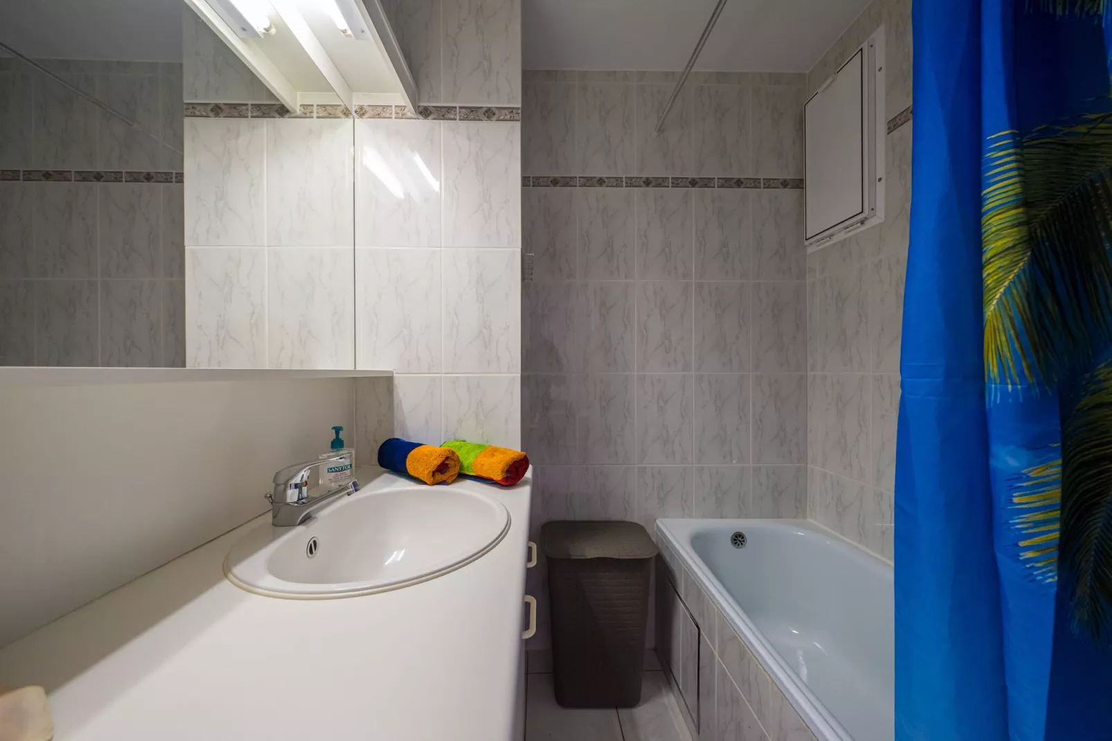 Costa Del Sol 18 0304-Bathroom