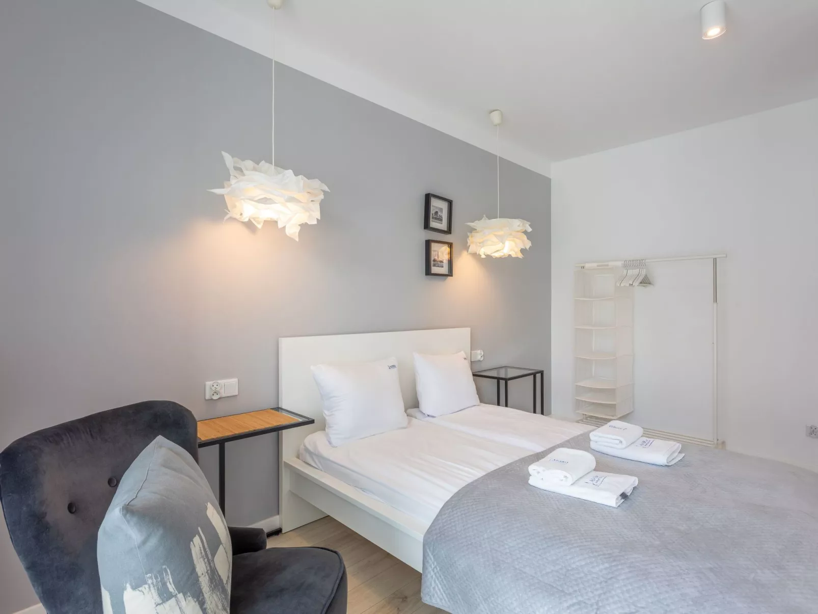 Lichtdurchflutete Ferienwohnung Bianco am Meer-Image-tags.info