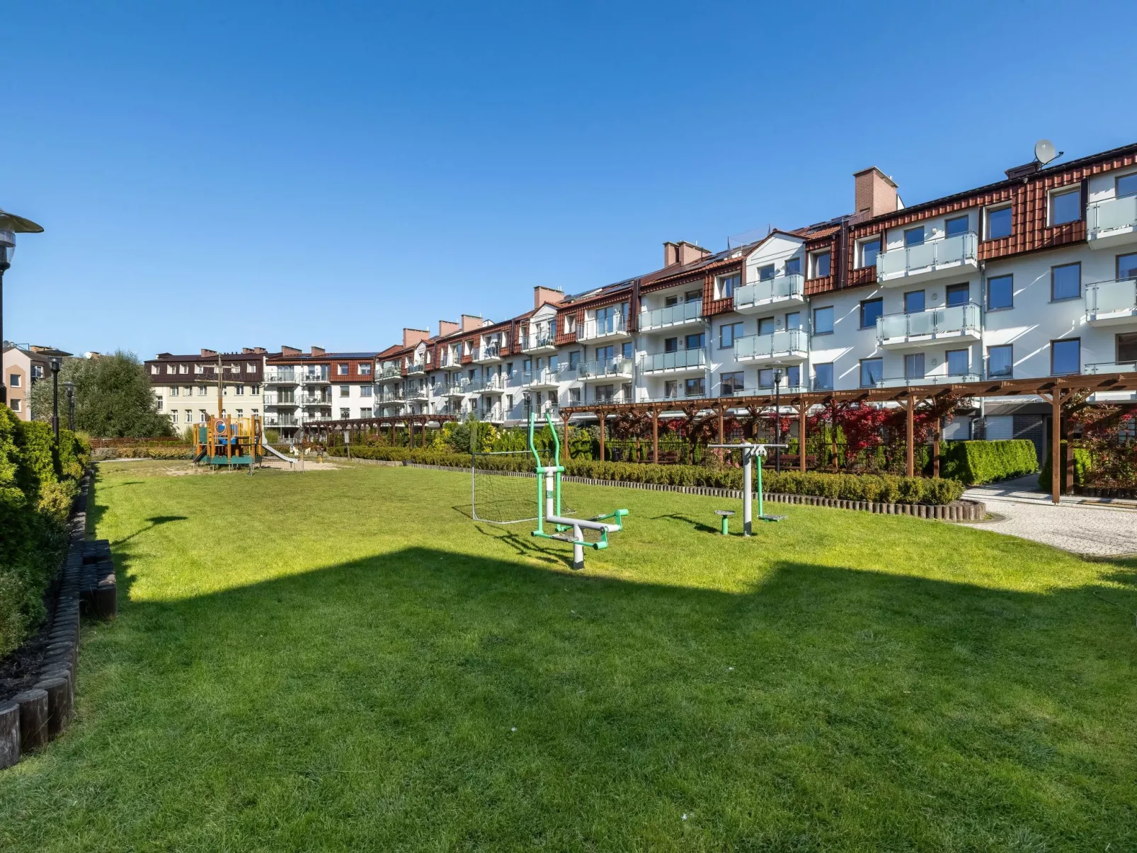 Apartment Ambria III-Image-tags.info