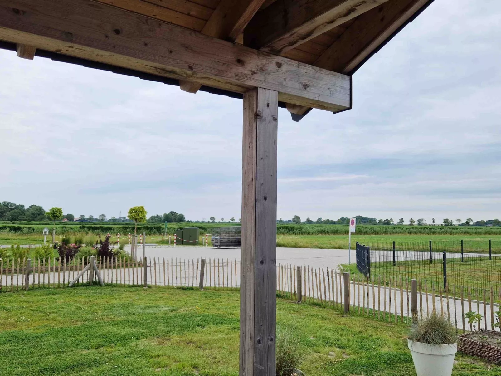 G24 Ferienhaus mit Sauna im eigenen Garten-Outside