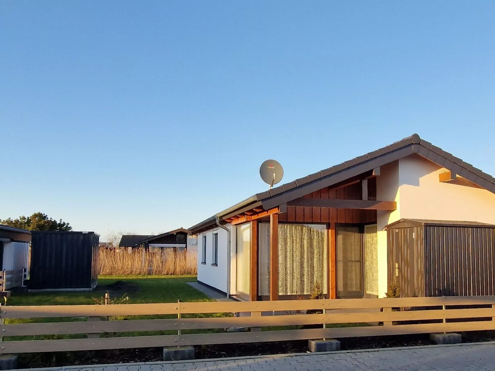 G8 freistehendes Ferienhaus mit Gartenhaus-Image-tags.info