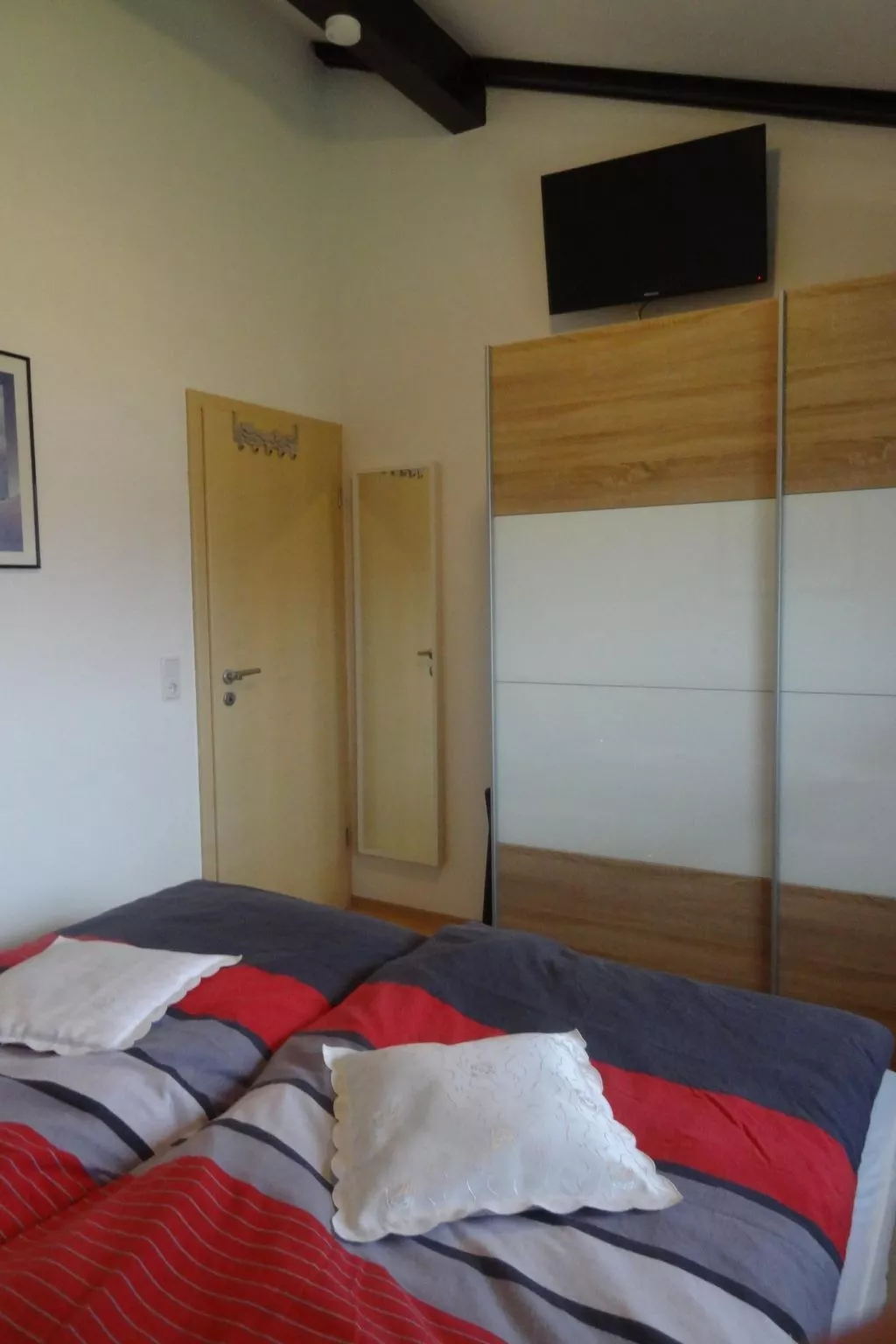 Hochwertiges Ferienhaus in einem Ferienpark-Dedans