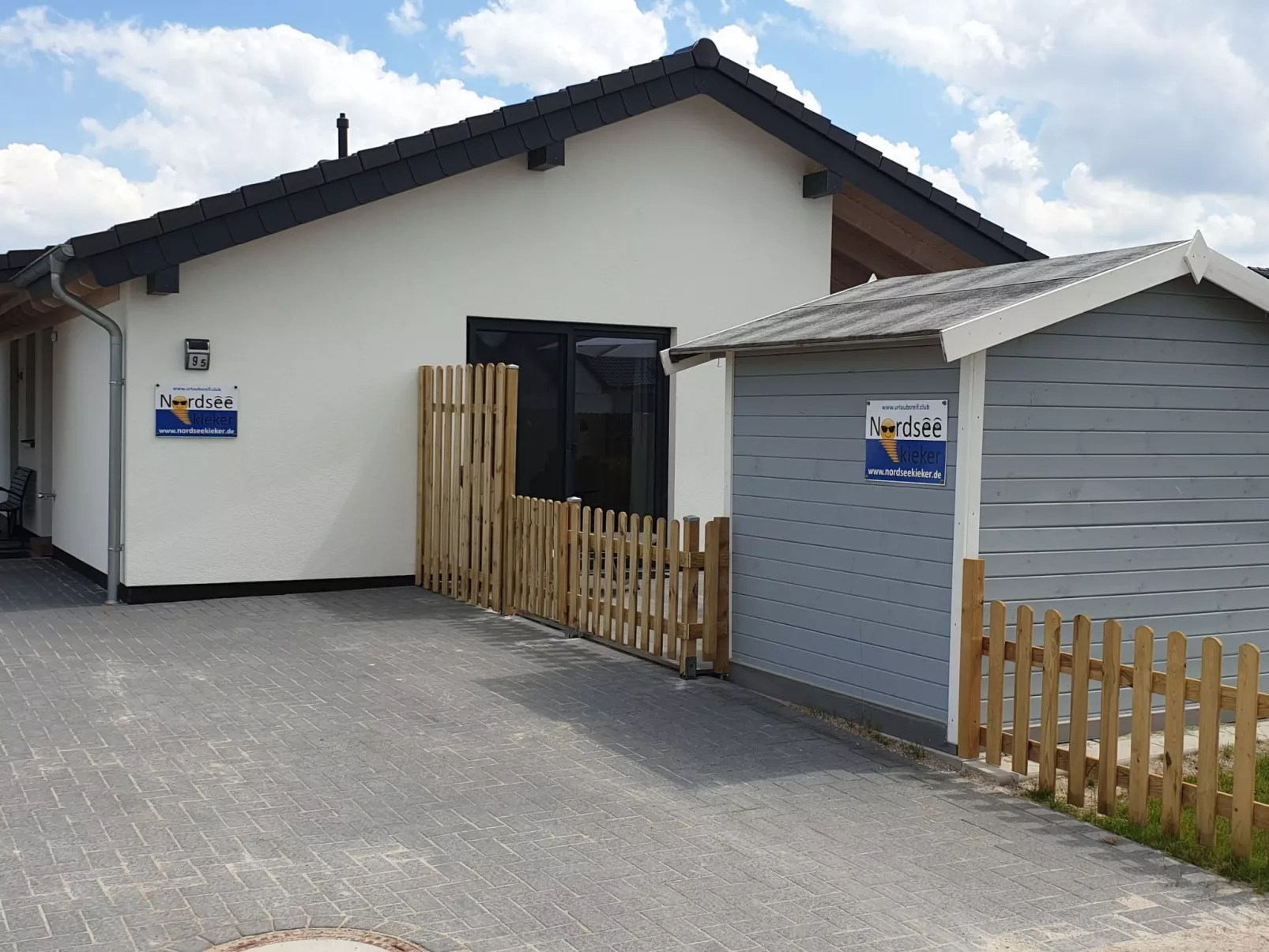 G5 Ferienhaus mit Garten in Eckwarderhörne-Dehors