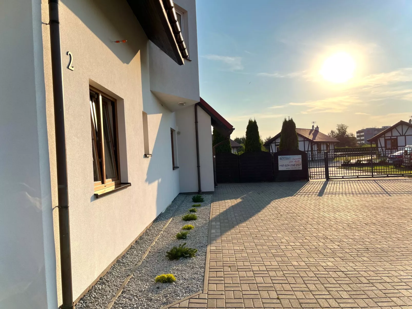 Komfortable Wohnung mit Garten, in der Nähe des Meeres-Outside