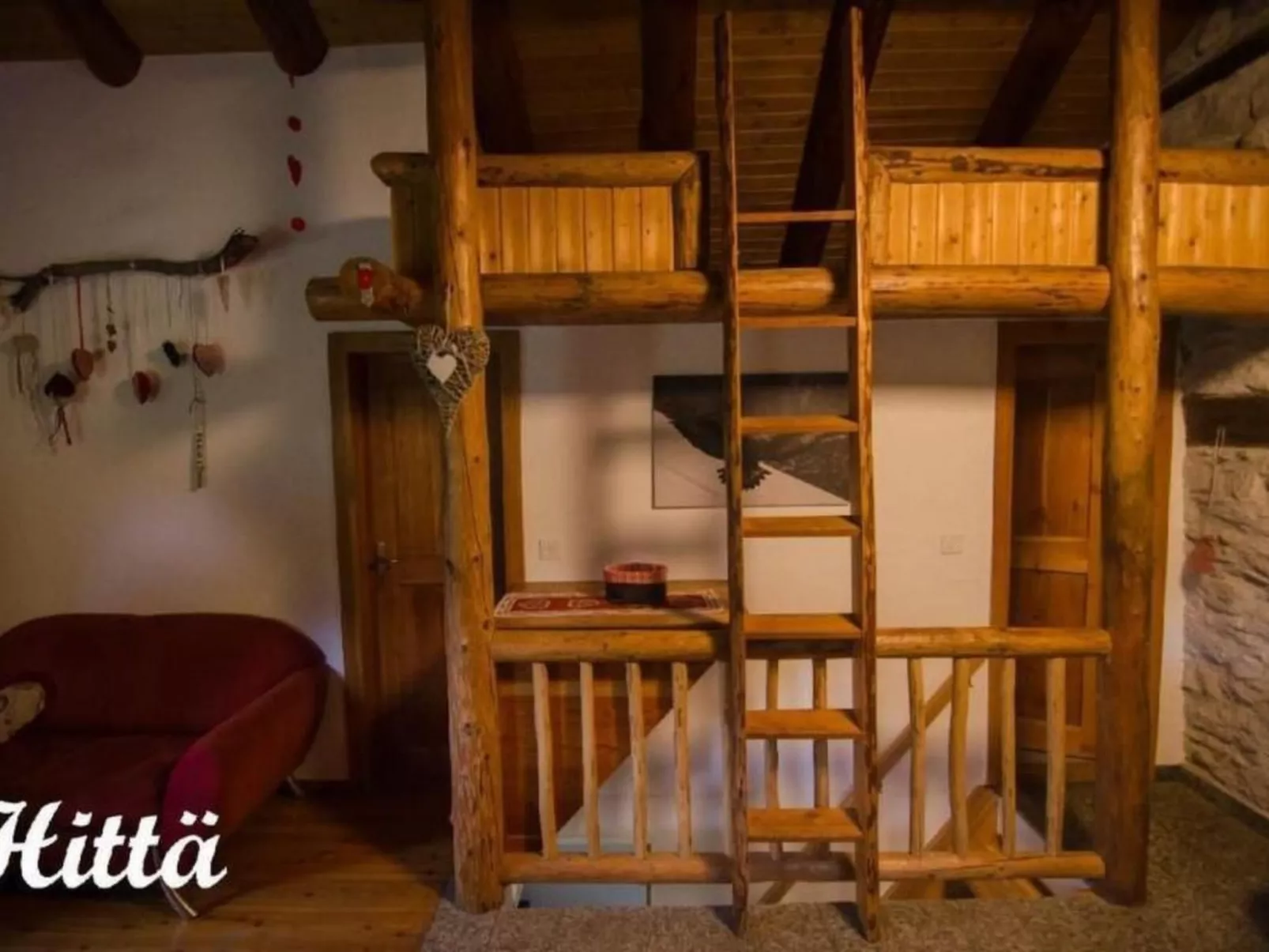 Alphütte Hittä in Simplon-Dorf im sonnigen Wallis-Drinnen