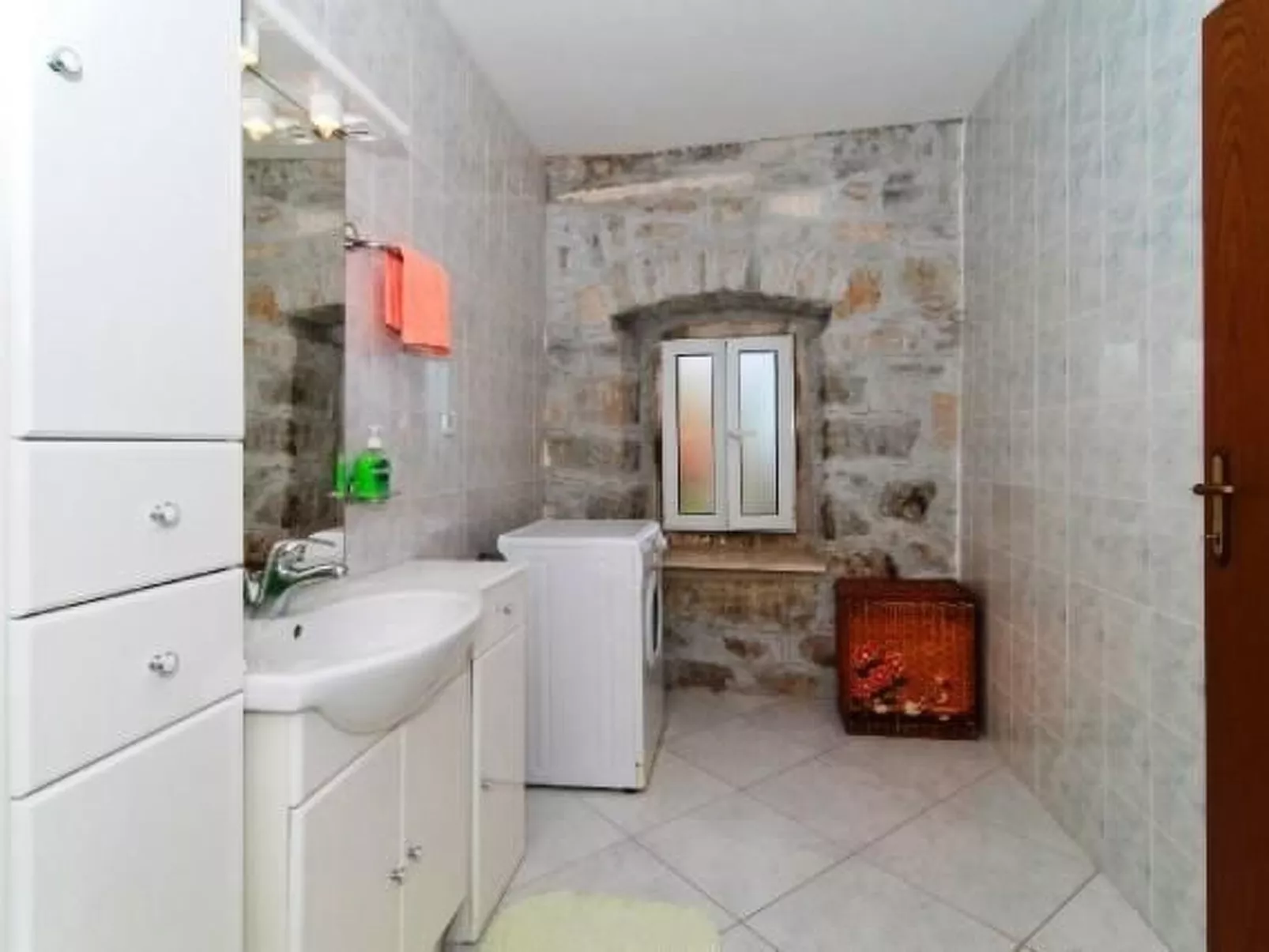 Mit Whirlpool-Drinnen