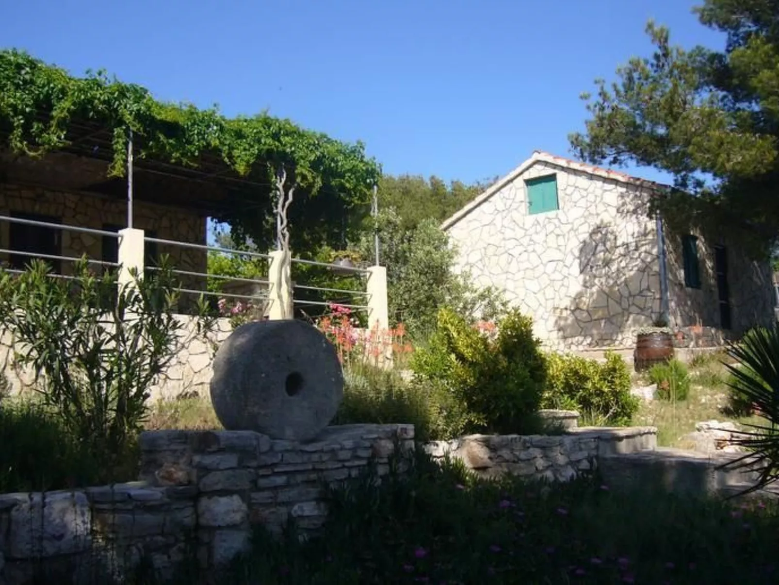 "Mirta" direkt am Strand-Draußen