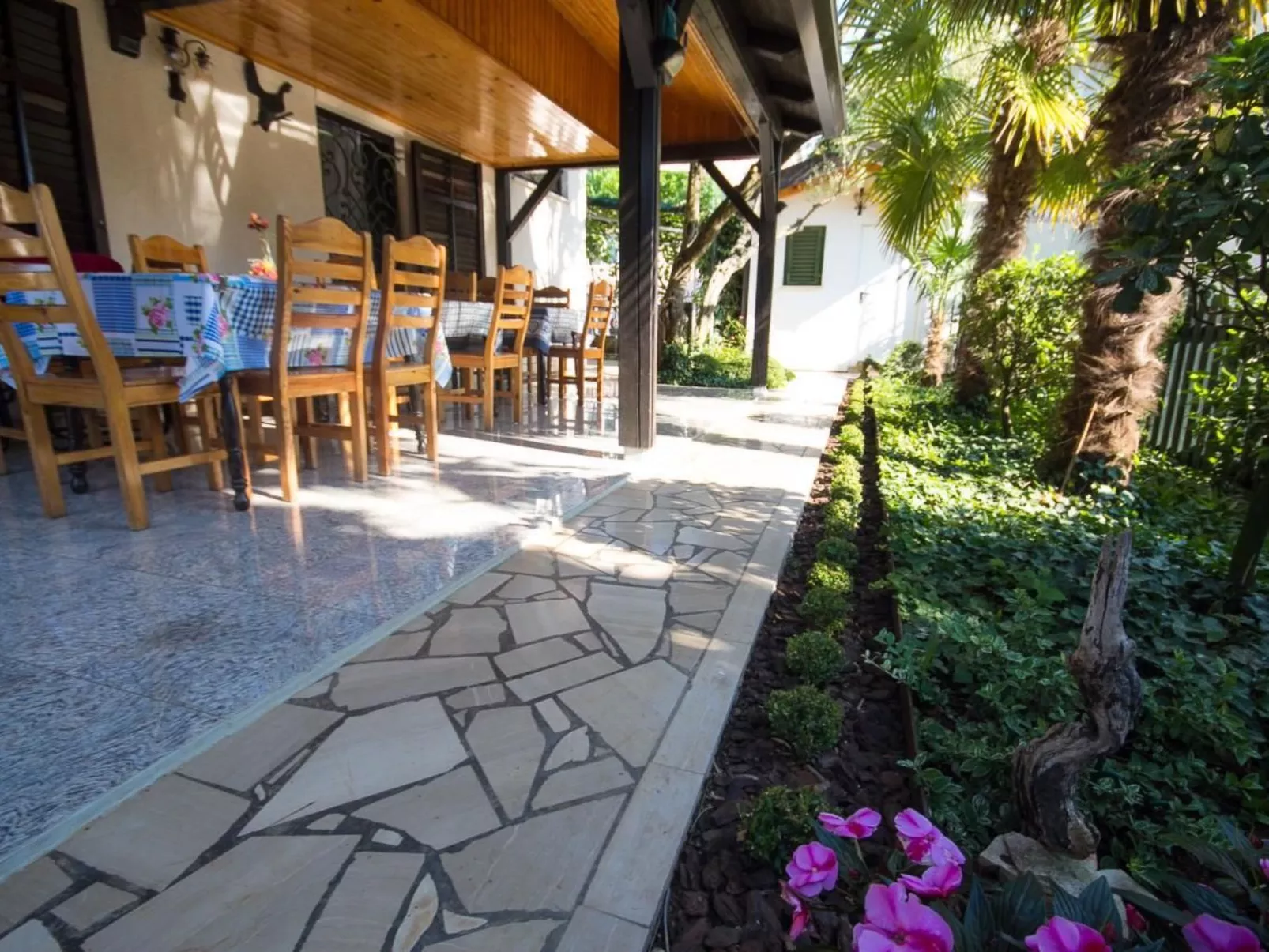 "Joze" mit Balkon-Image-tags.info