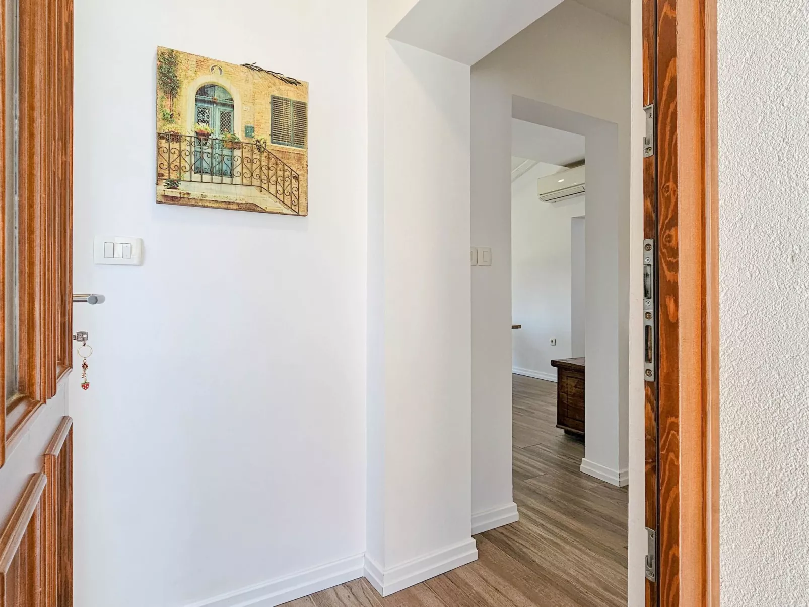 "Lara A4" mit Balkon-Inside