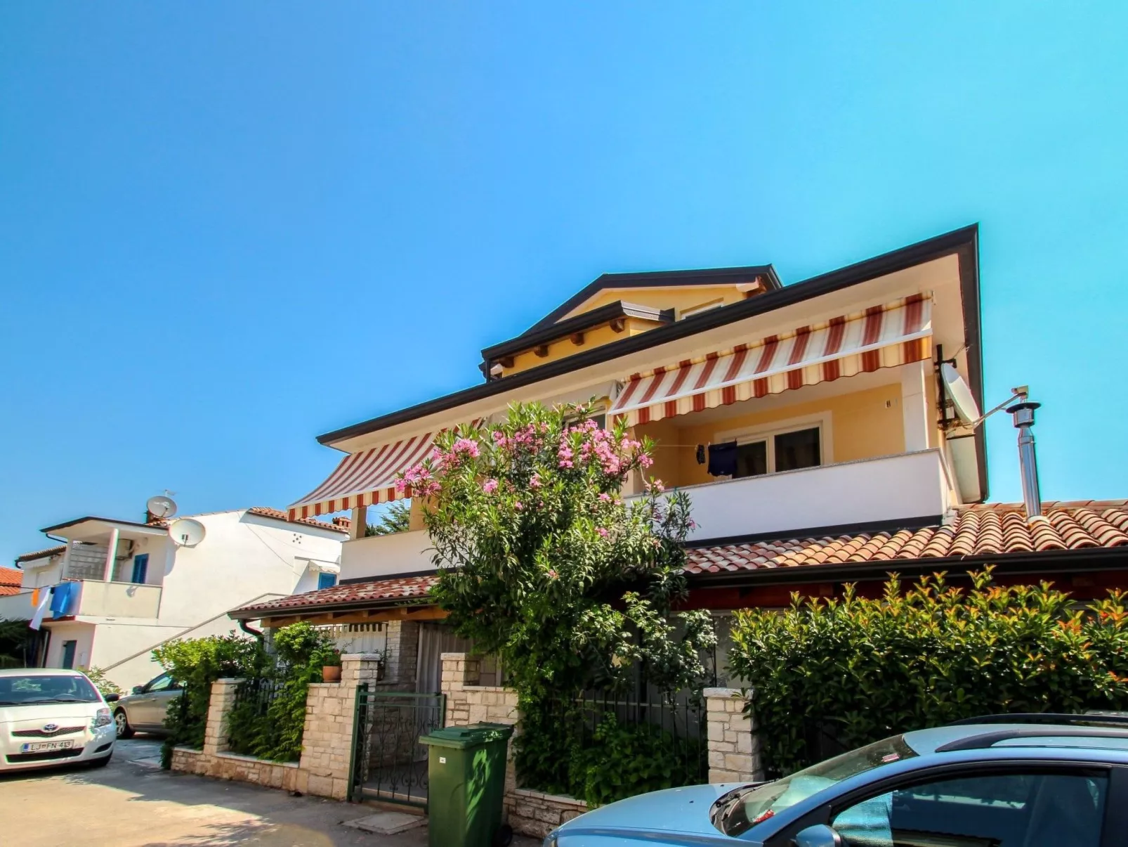 "Viviana" direkt am Strand-Dehors