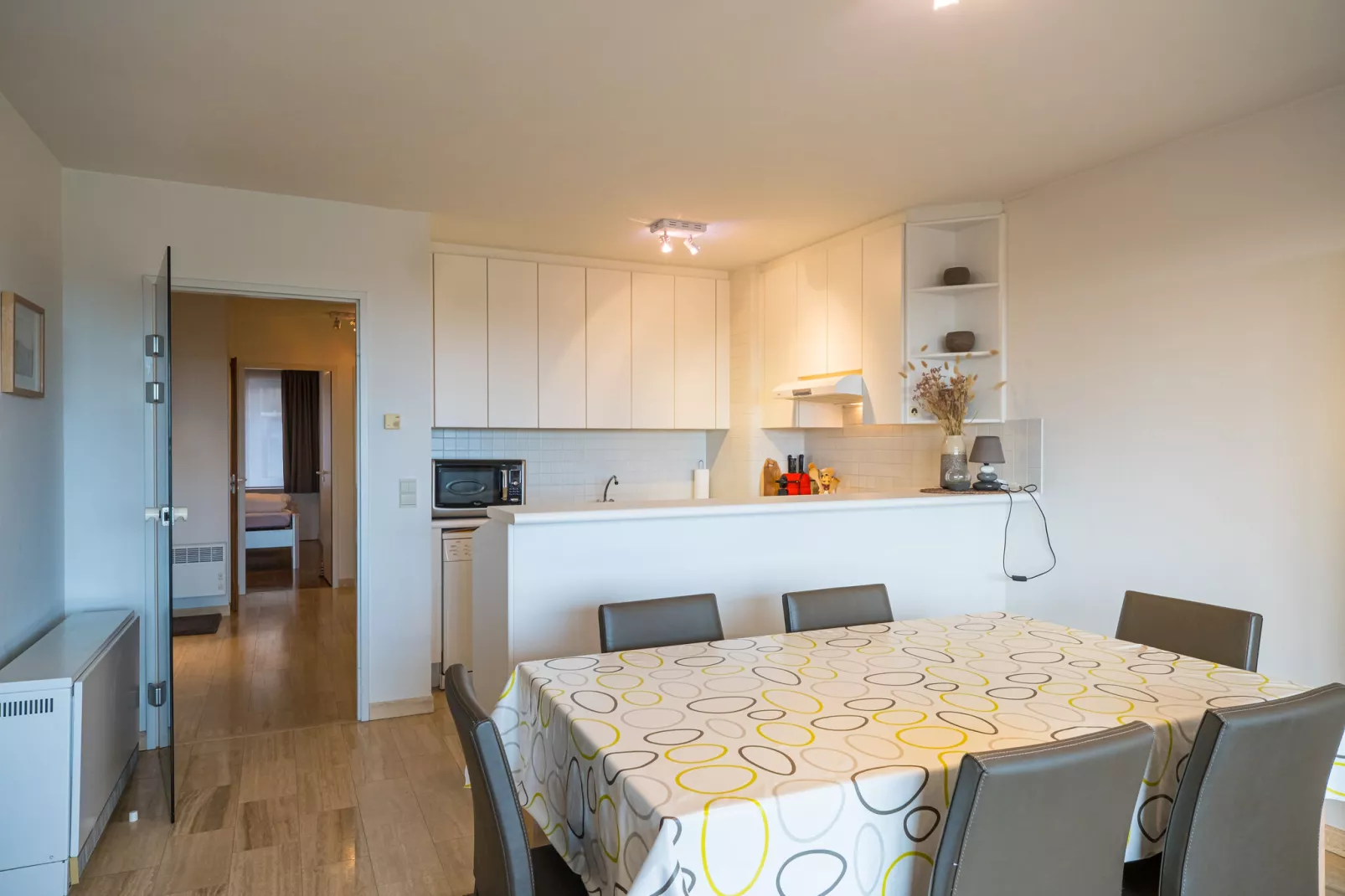 Prestige II 0401-Dining room