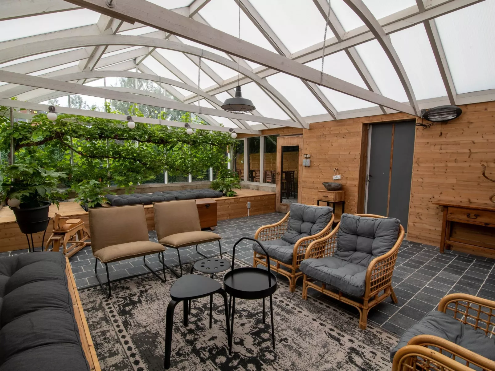 Gemütliches Haus mit eingezäuntem Garten-Inside