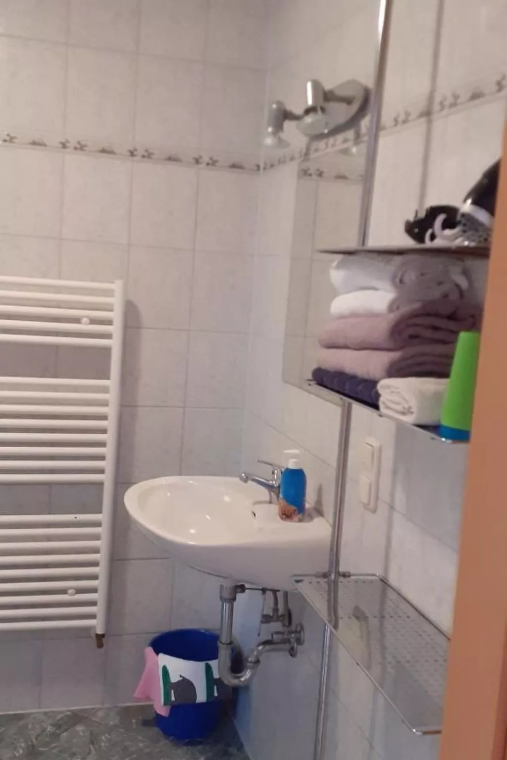 Studio-Appartement mit Terrasse-Image-tags.info